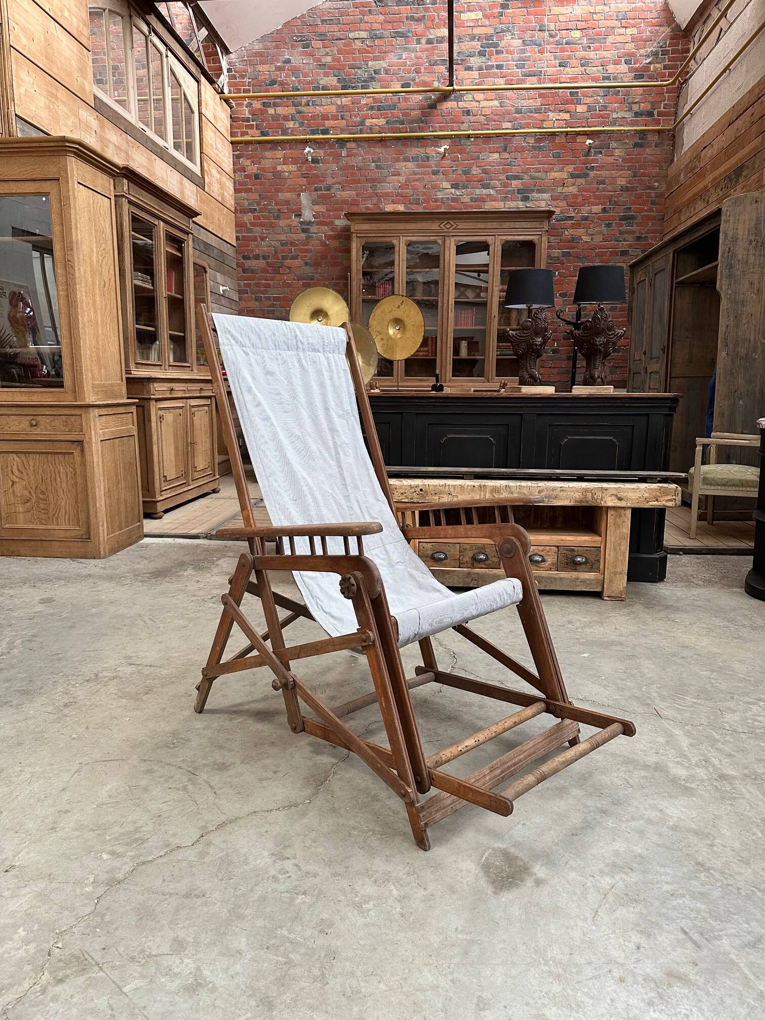 Vintage ADIRONDACK lounge chair