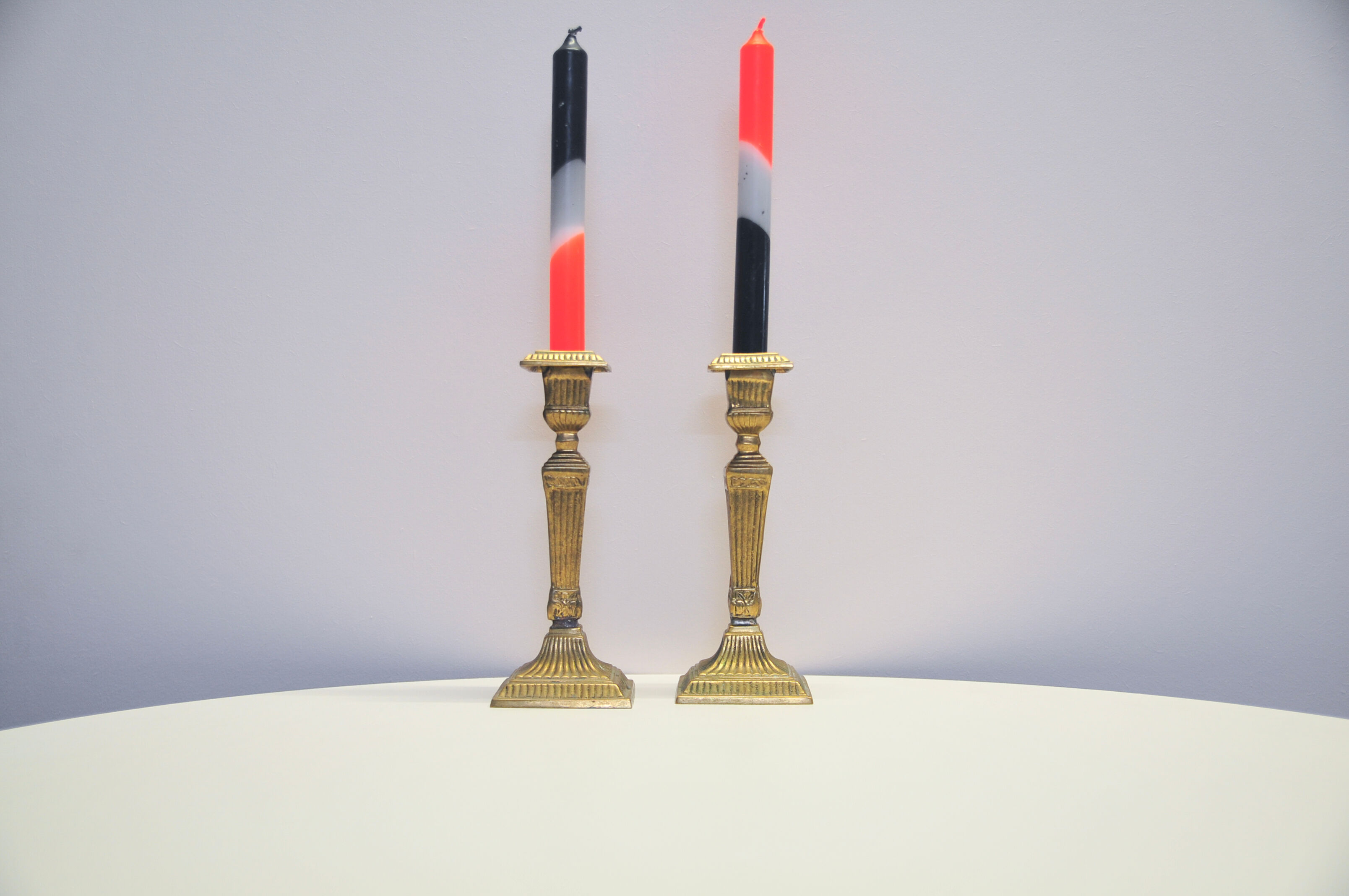 Set golden brass candlesticks empire