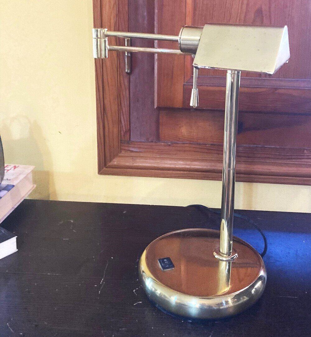 Lampe de table Relco Milan Italy avec bras articulé en laiton par Gianfranco Frattini, années 70