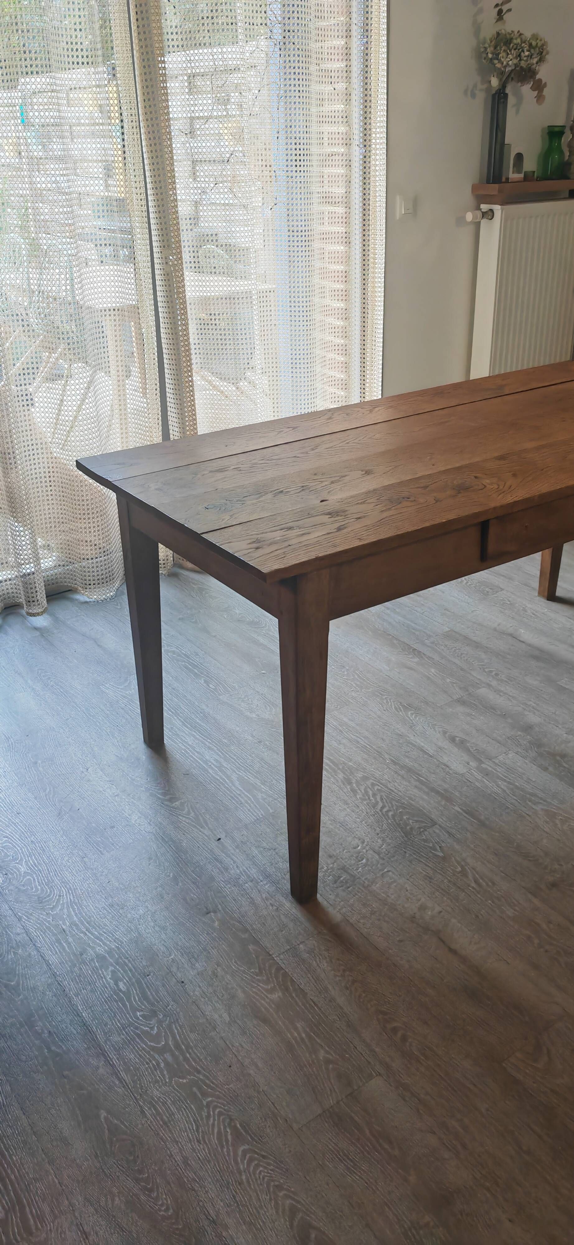 Farm table