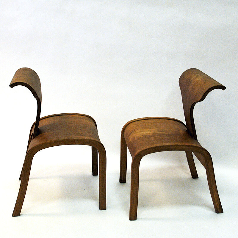 Scandinavian pair of design childrens wood chairs 1950s