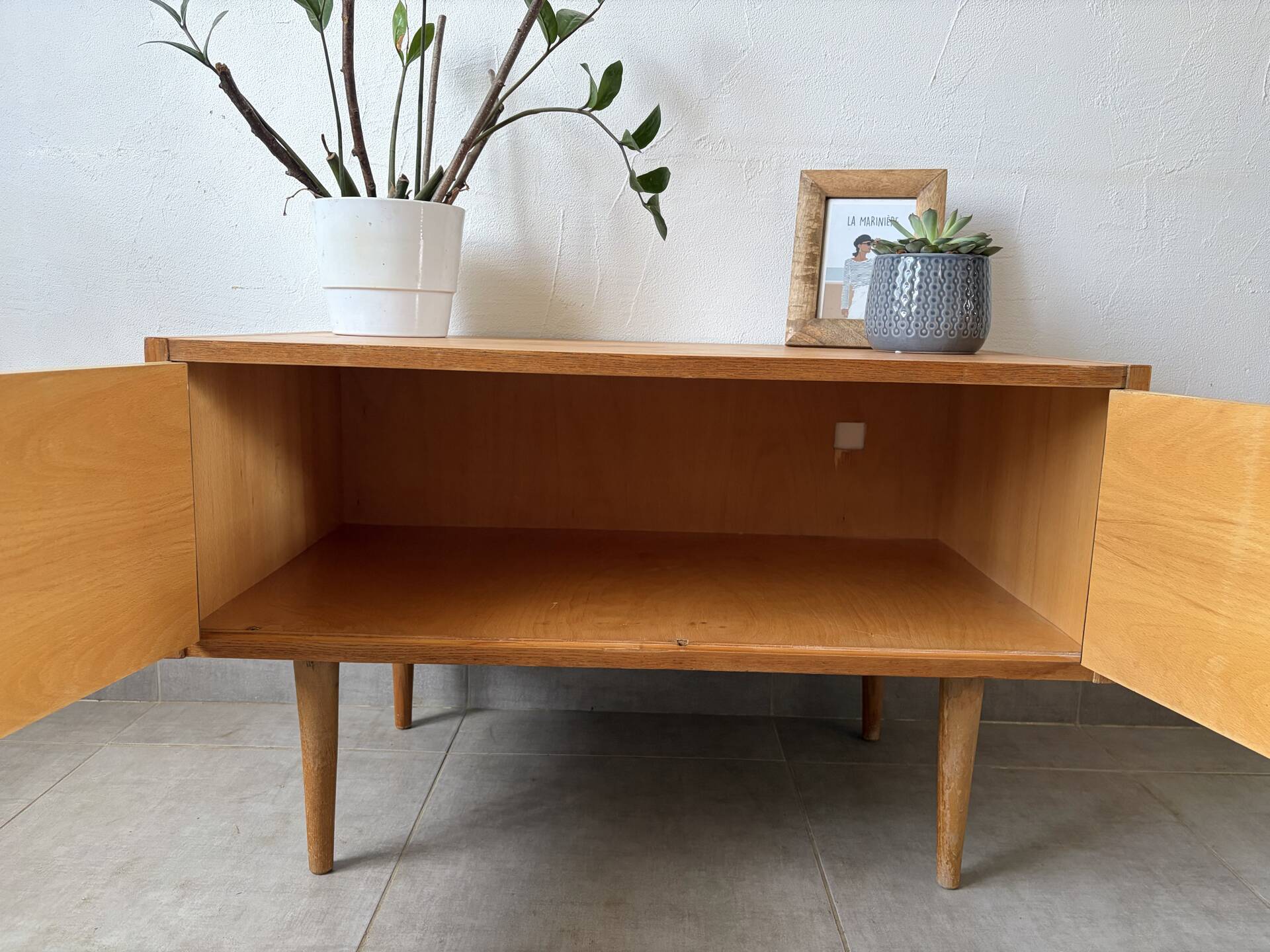 Vintage TV unit / sideboard
