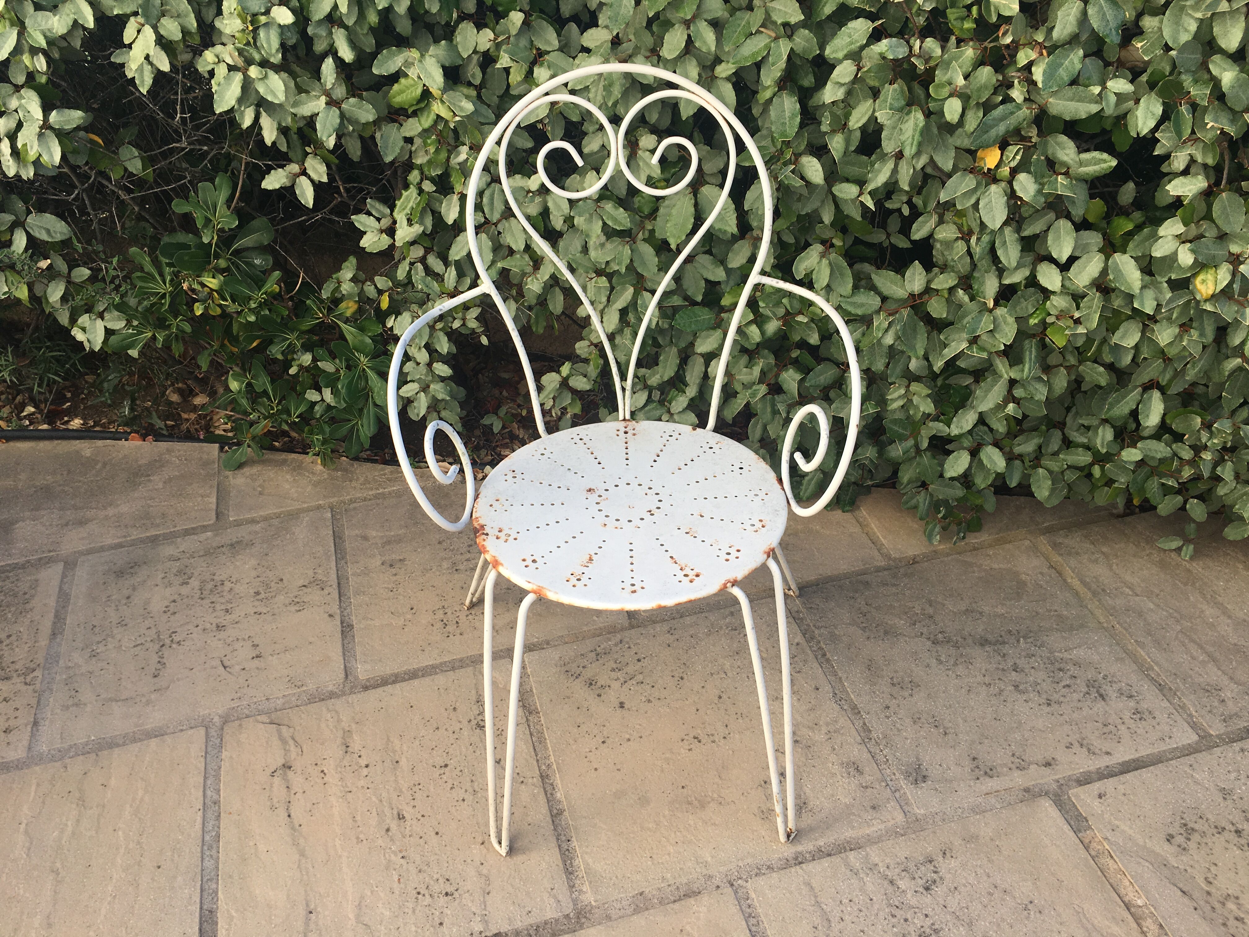 Garden Salon wrought iron white