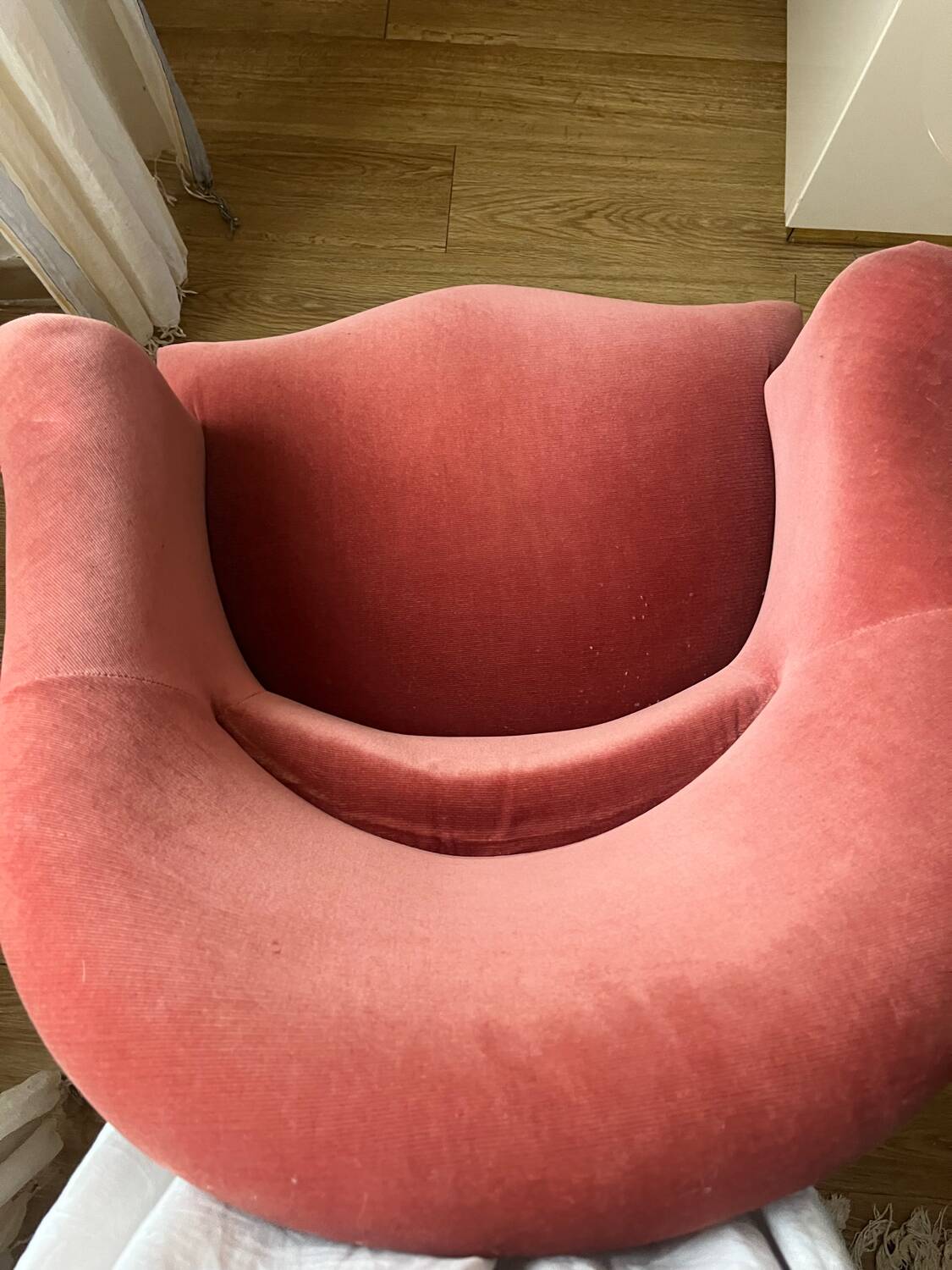 Vintage toad armchair