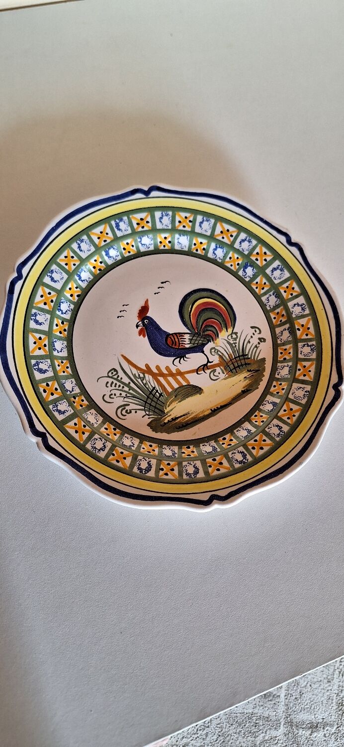 Vintage henriot quimper plate