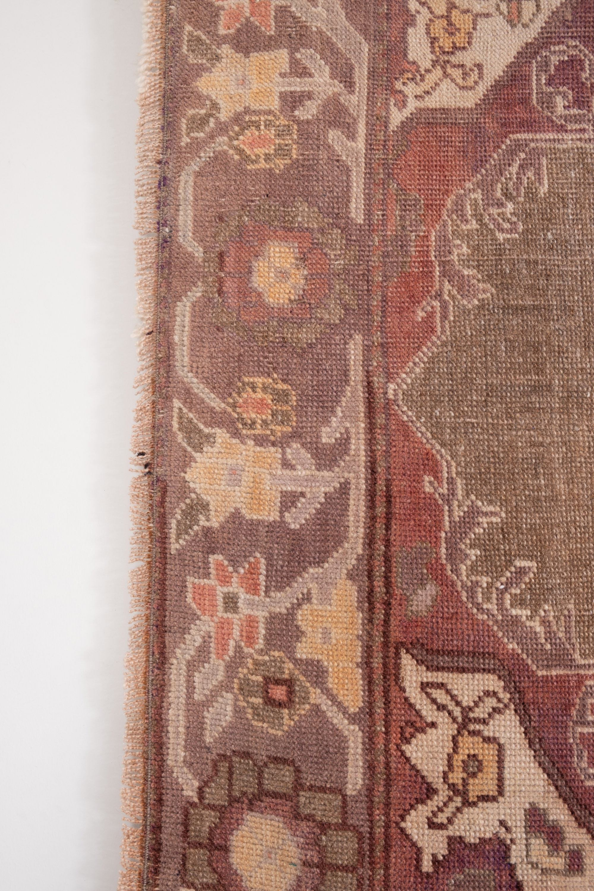Turkish Karapinar rug with central medallion, 1970s - 153 X 258 cm