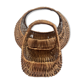 Duo of gondola baskets
