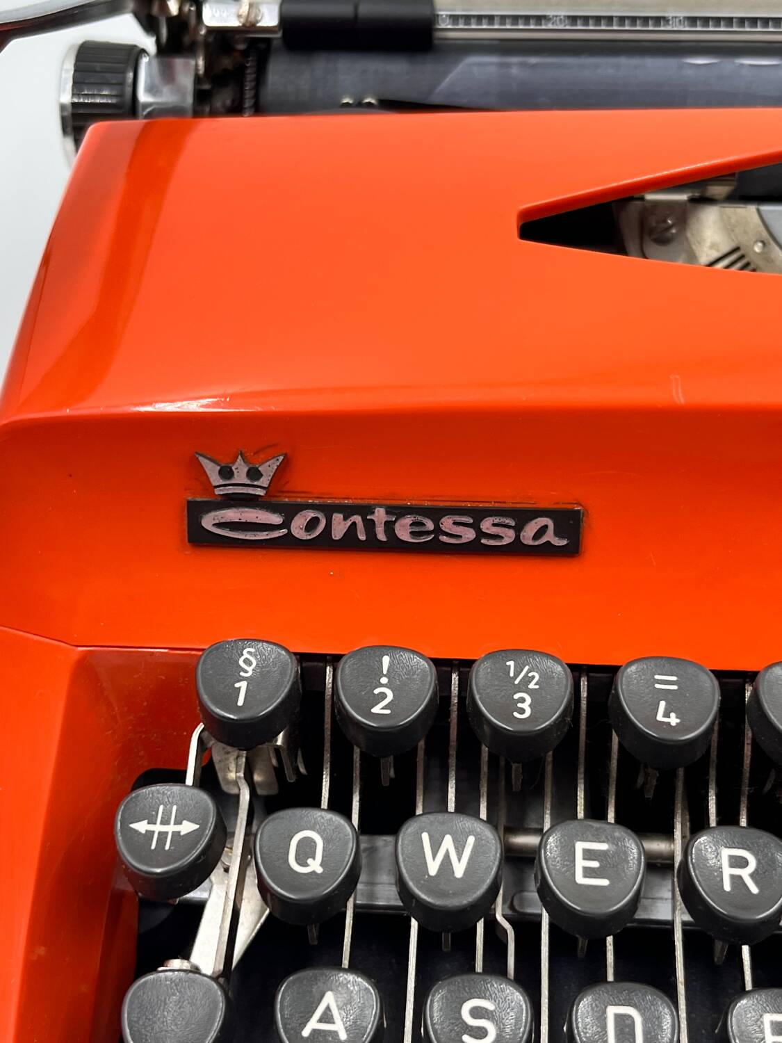 Condessa Adler typewriter