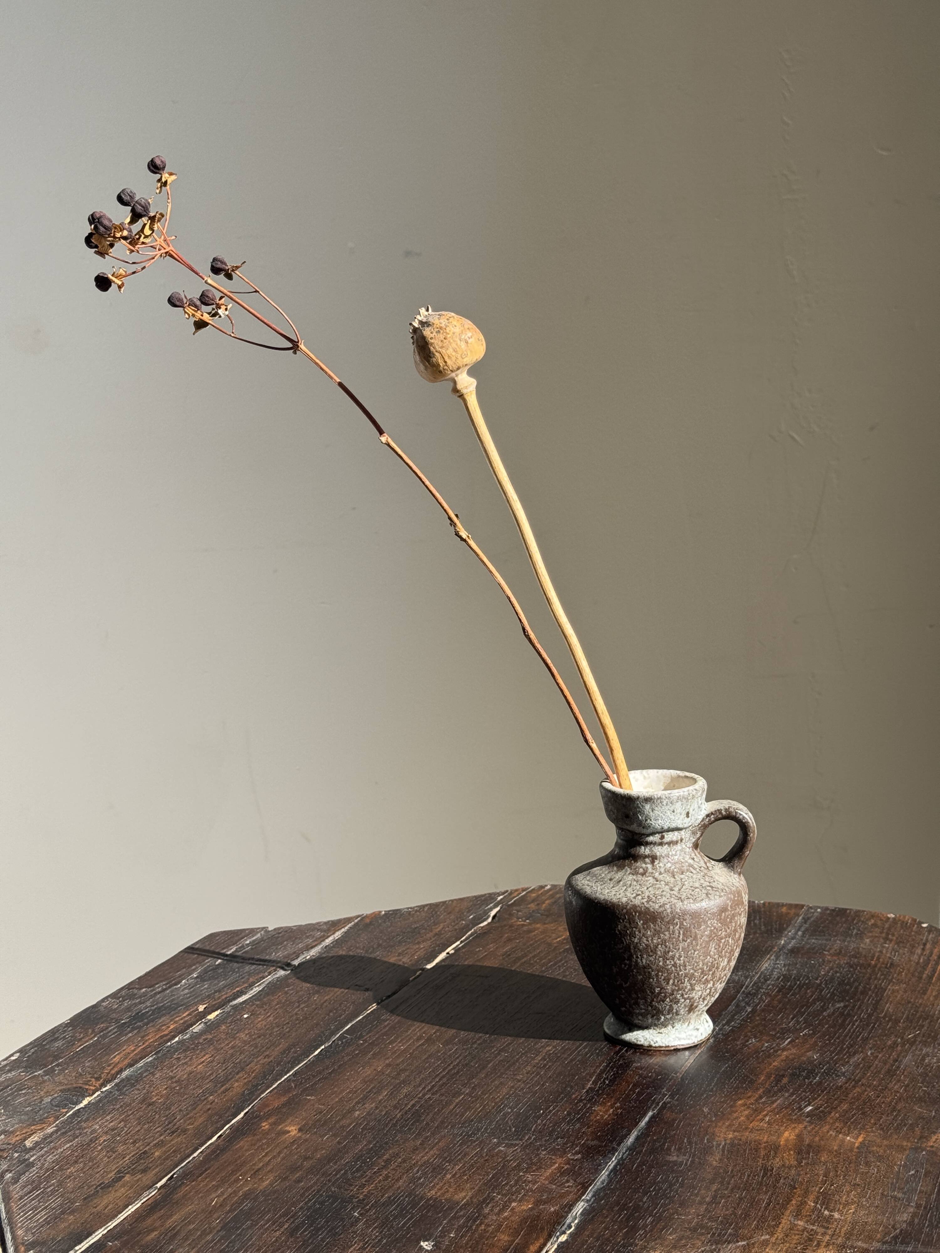 Mini grey stoneware carafe H13 D9