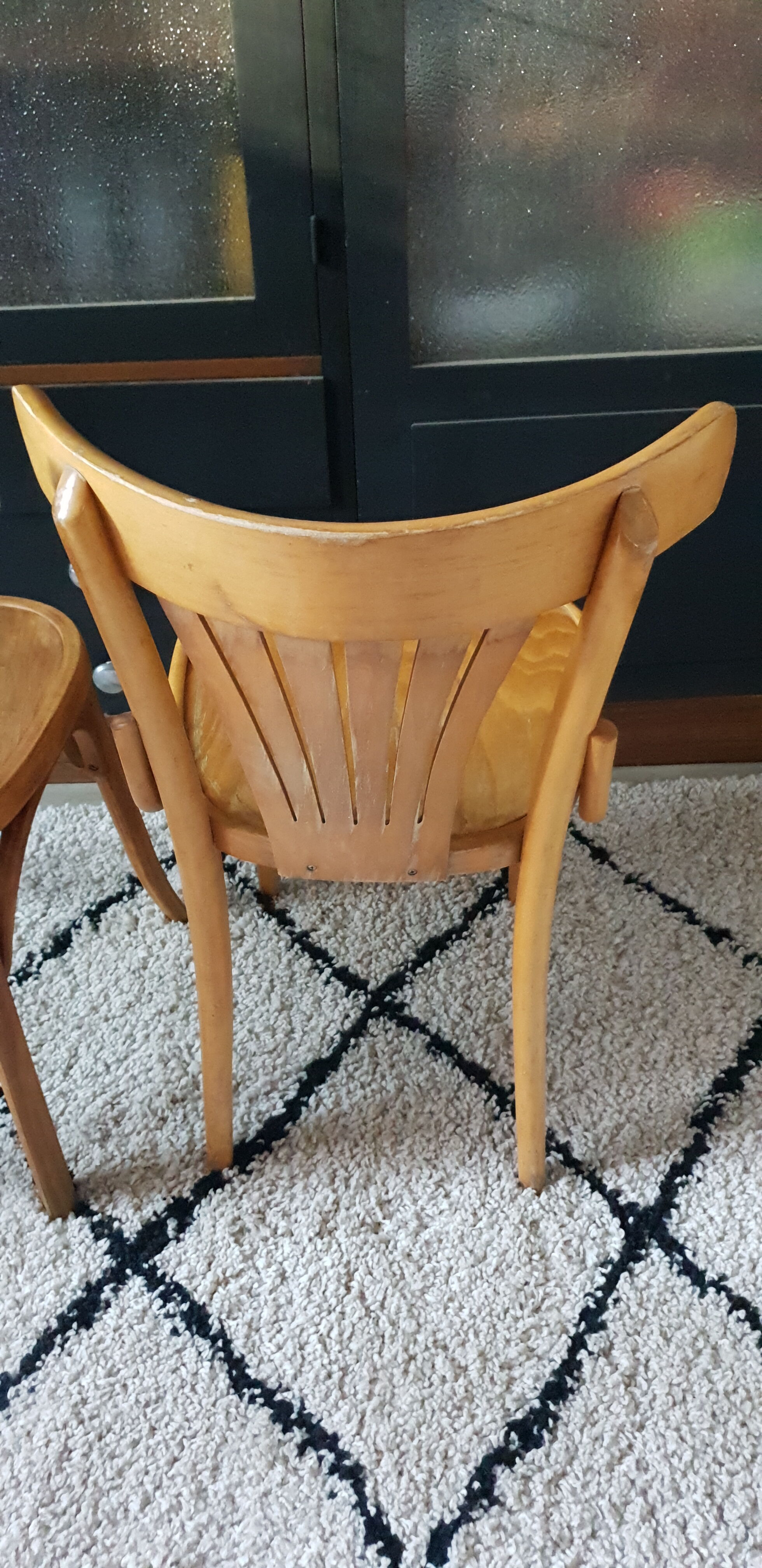 Suite de quatre chaises bistrot