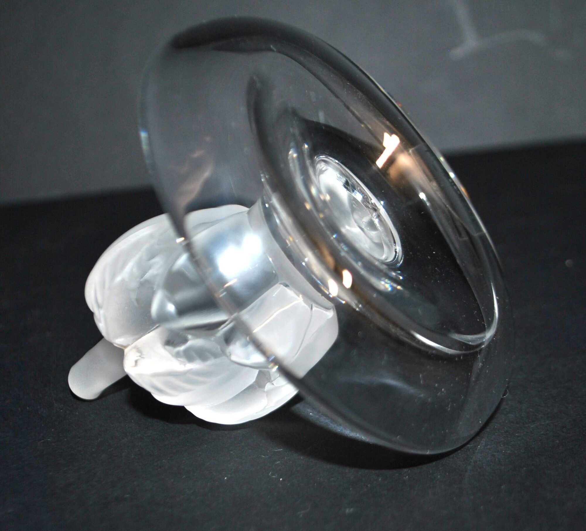 Lalique ring dish bird swan in frosted crystal and signed