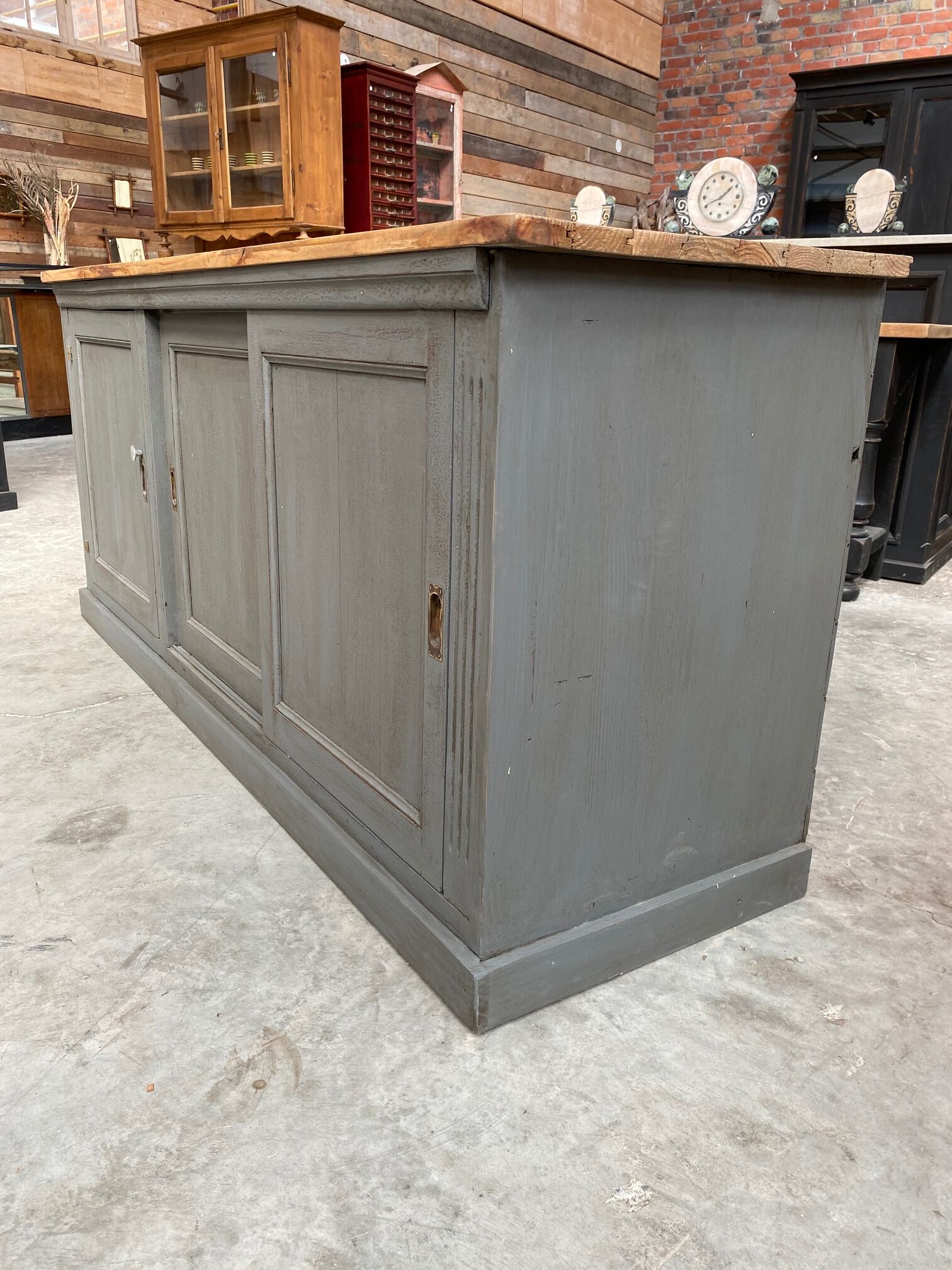 Old gray patina trade furniture