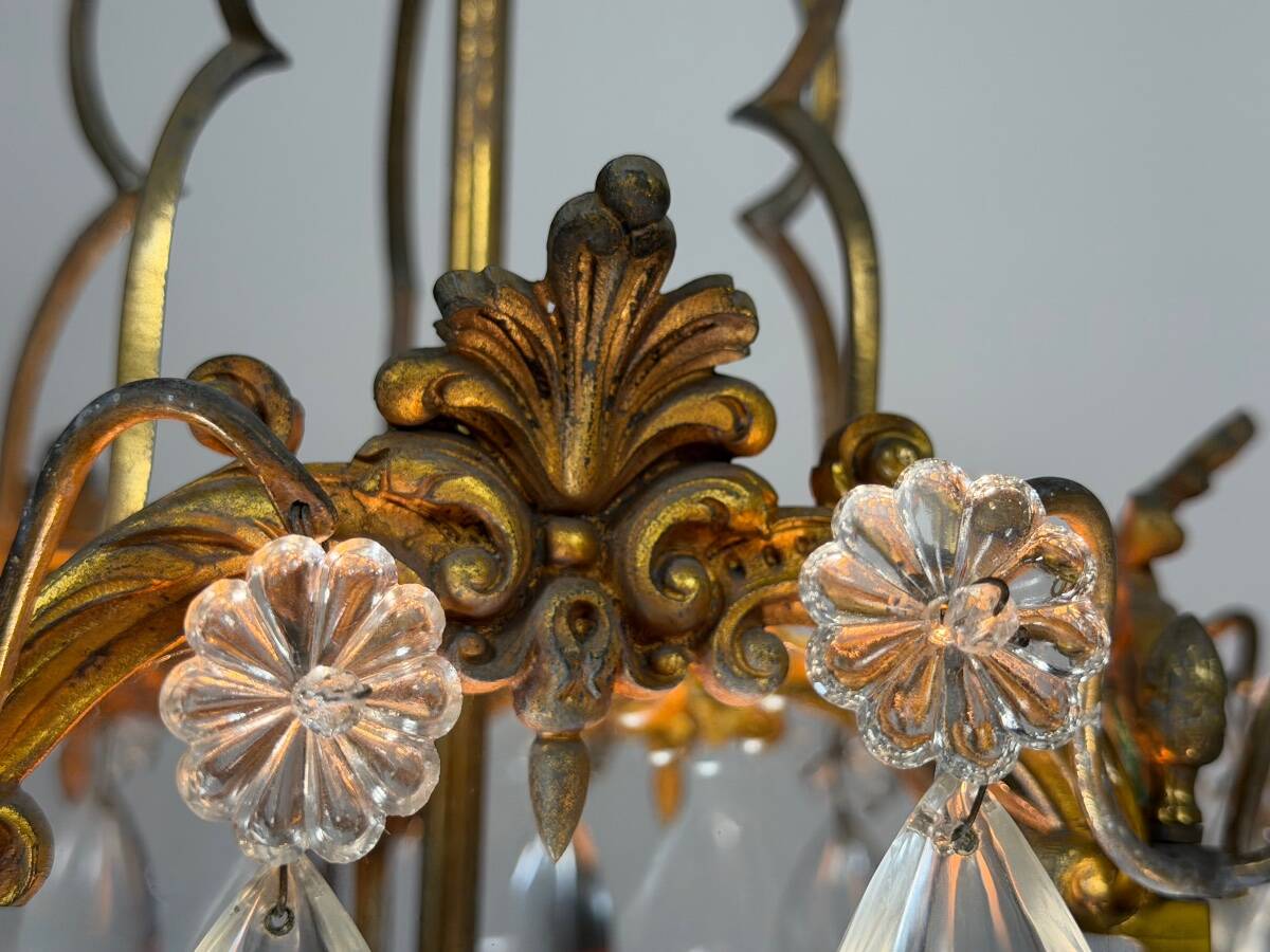 Louis XV style lantern in bronze with drop-shaped pendants, around 1900.