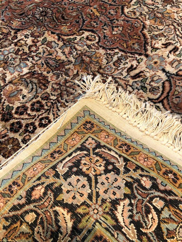 Pakistani silk rug