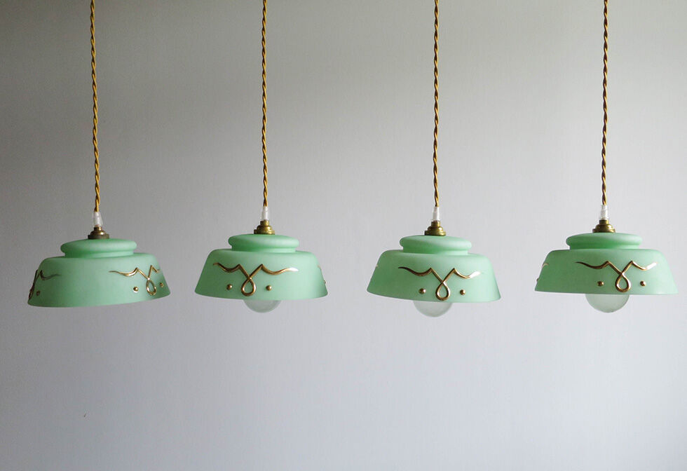 Opaline mint suspension