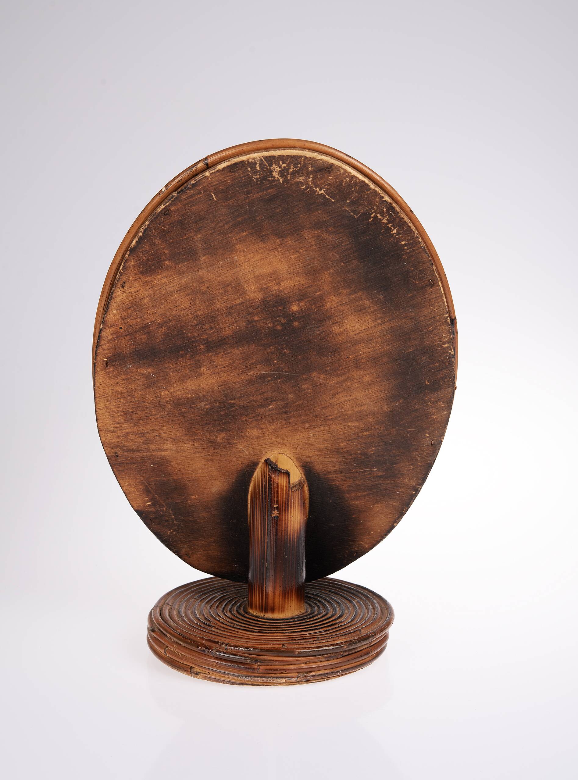 Rattan mirror to stand