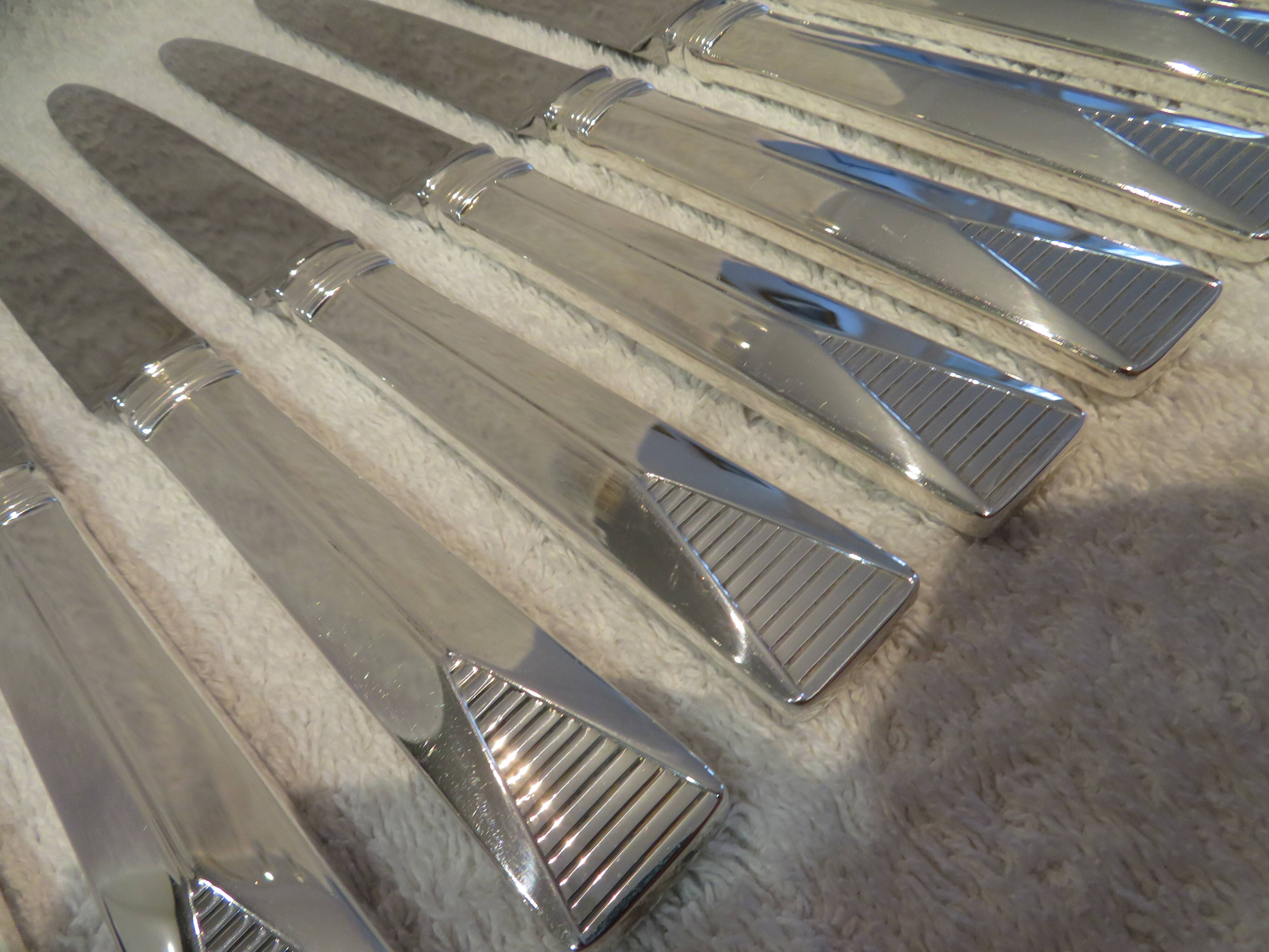 12 silver plated table knives, Christofle Atlantide model