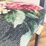 Blue Velvet Chair wooden flowers vintage effects!