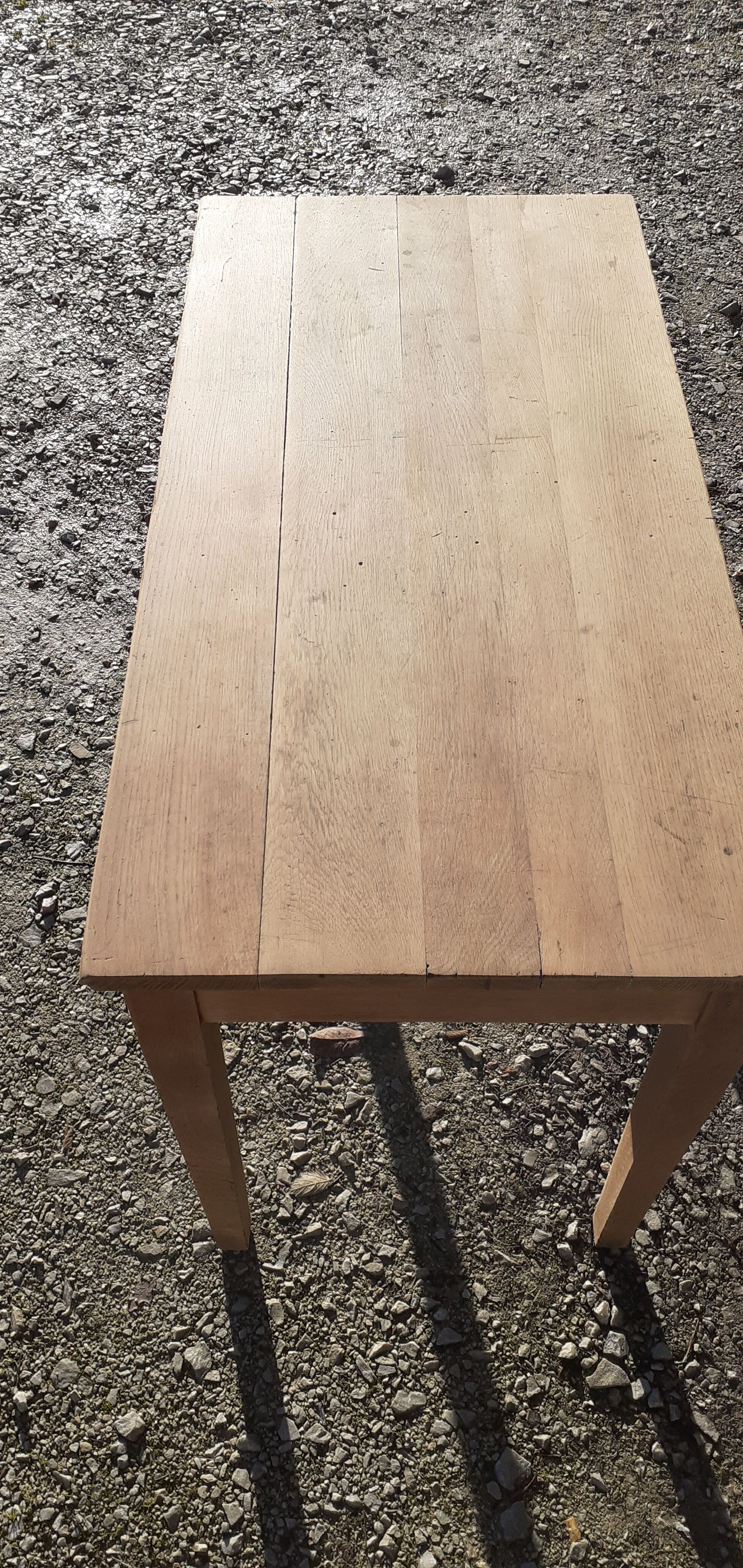 Table de ferme en chêne pieds fuselé bois brut