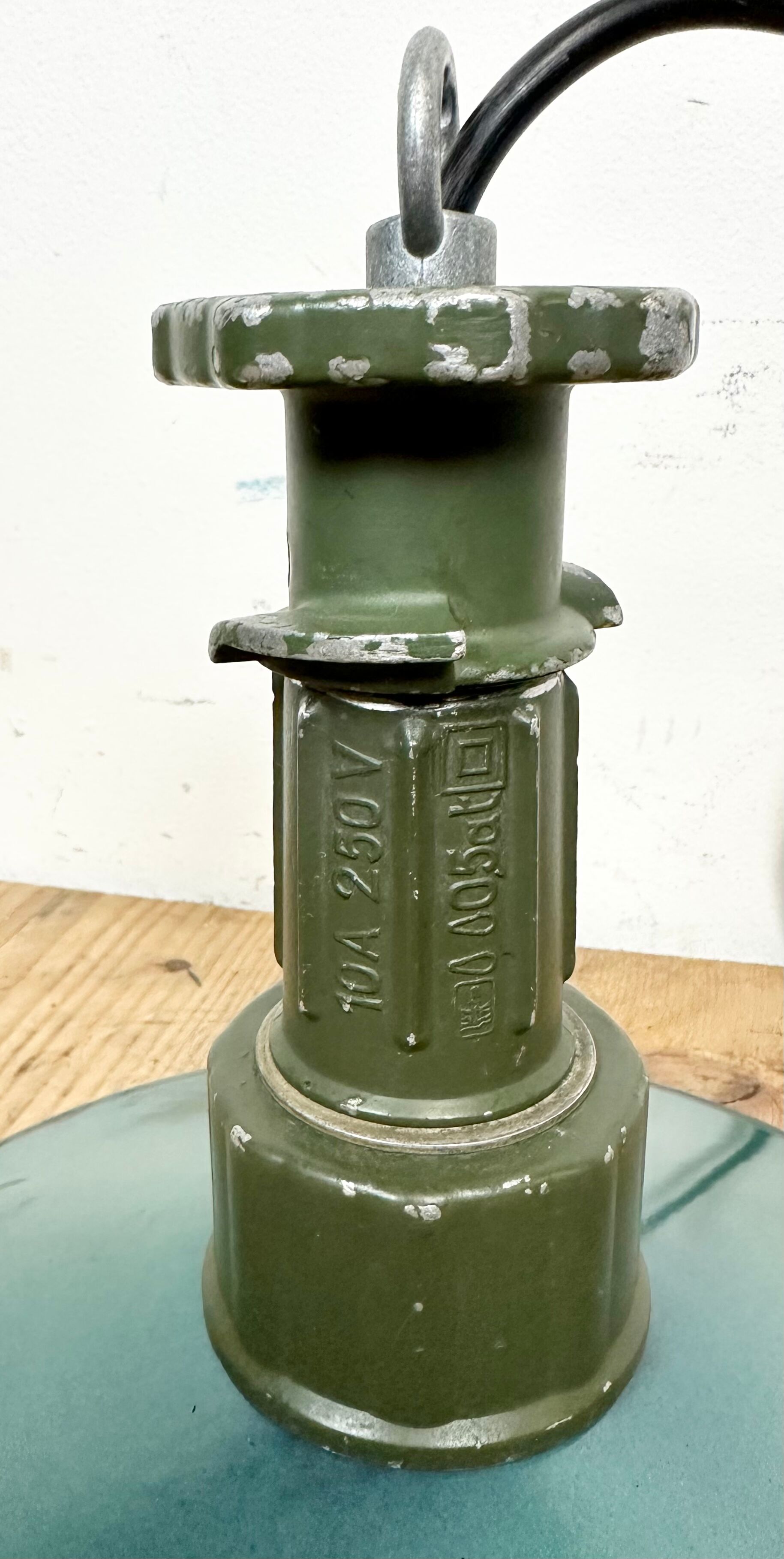 Industrial Green Enamel Pendant Lamp with Cast Aluminium Top, 1960