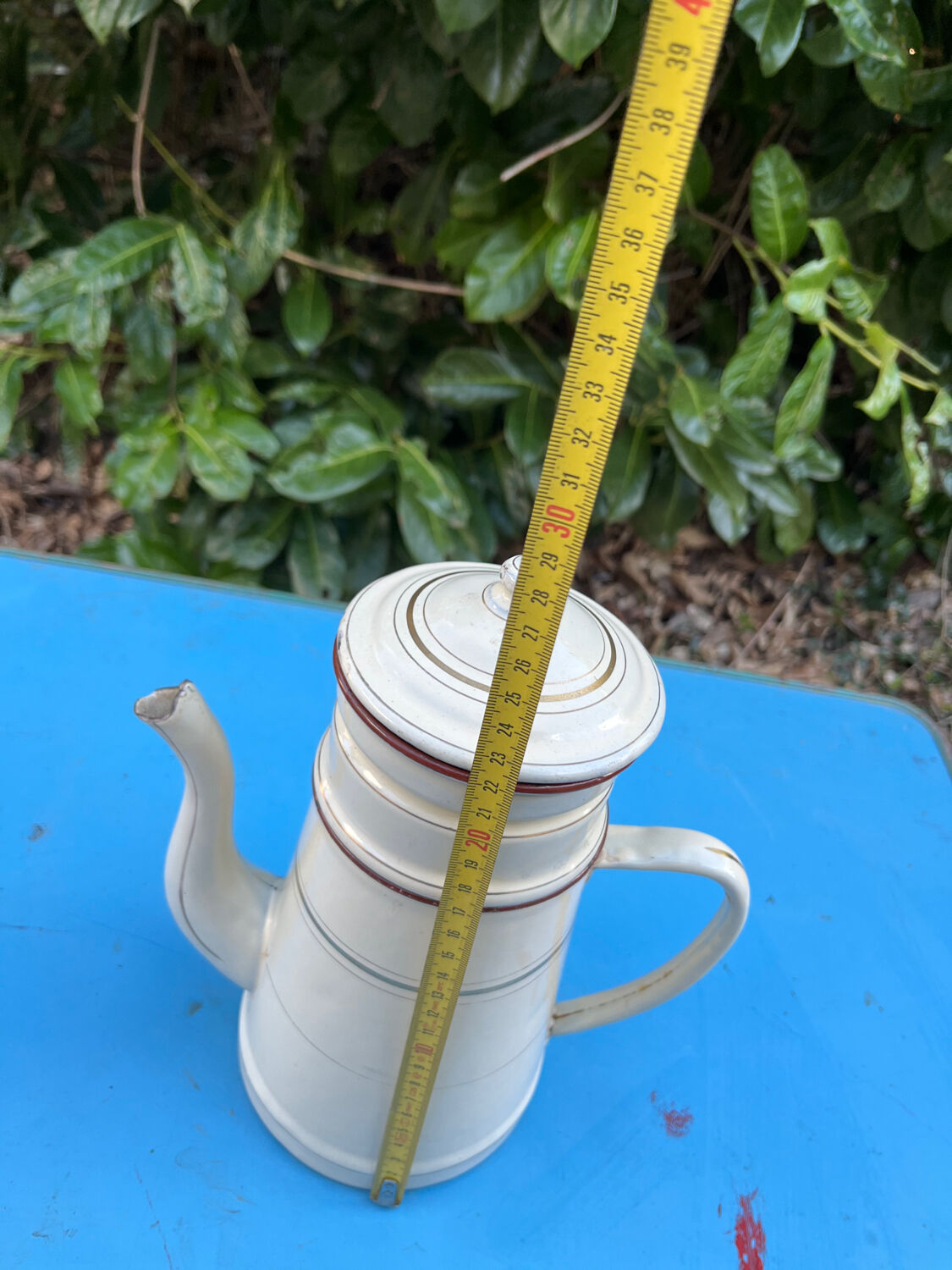 Enamelled coffee maker