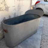Ancient zinc bathtub 1900 -1m40