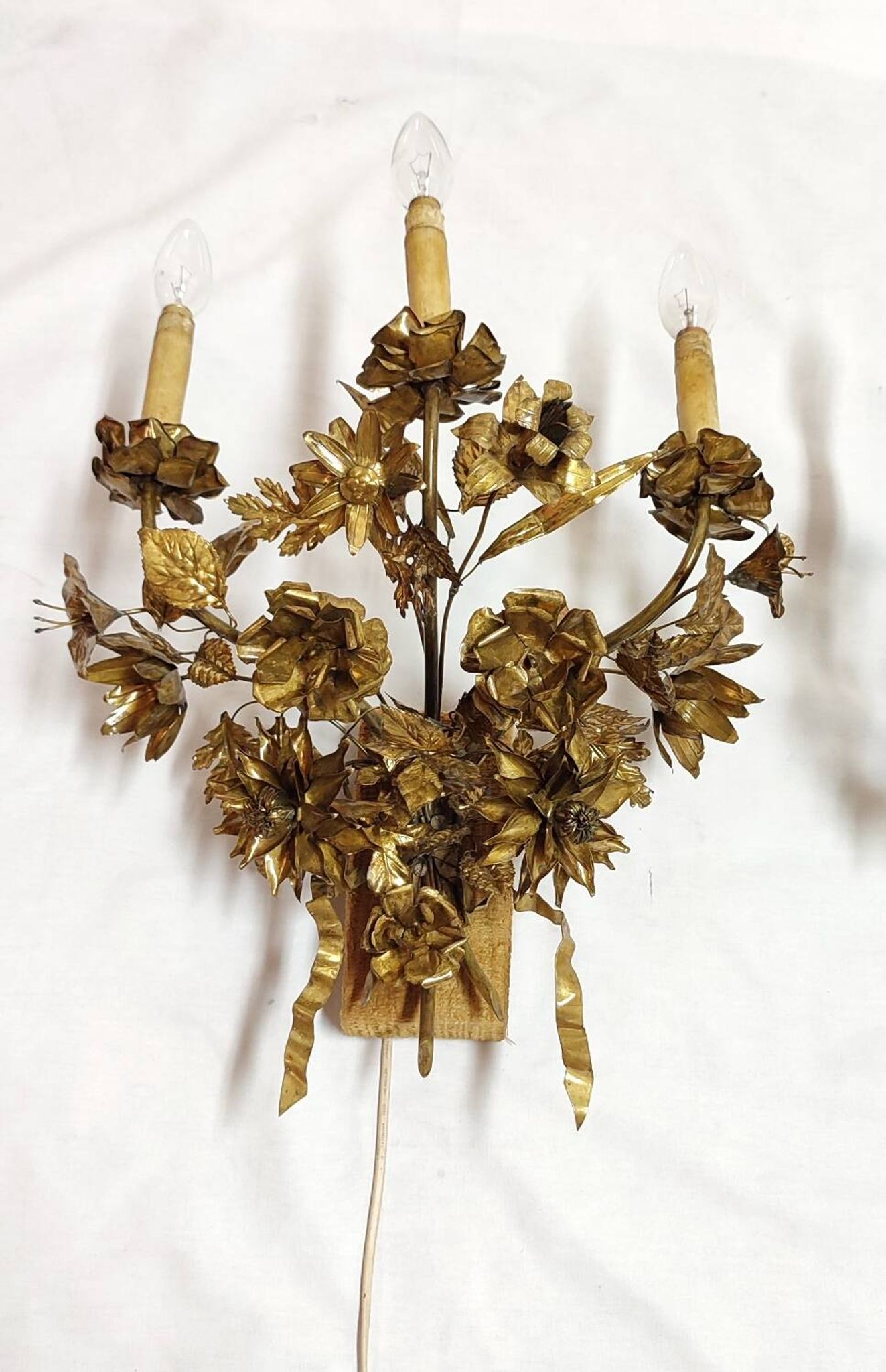 Pair of brass appliques. France, 1960s.
