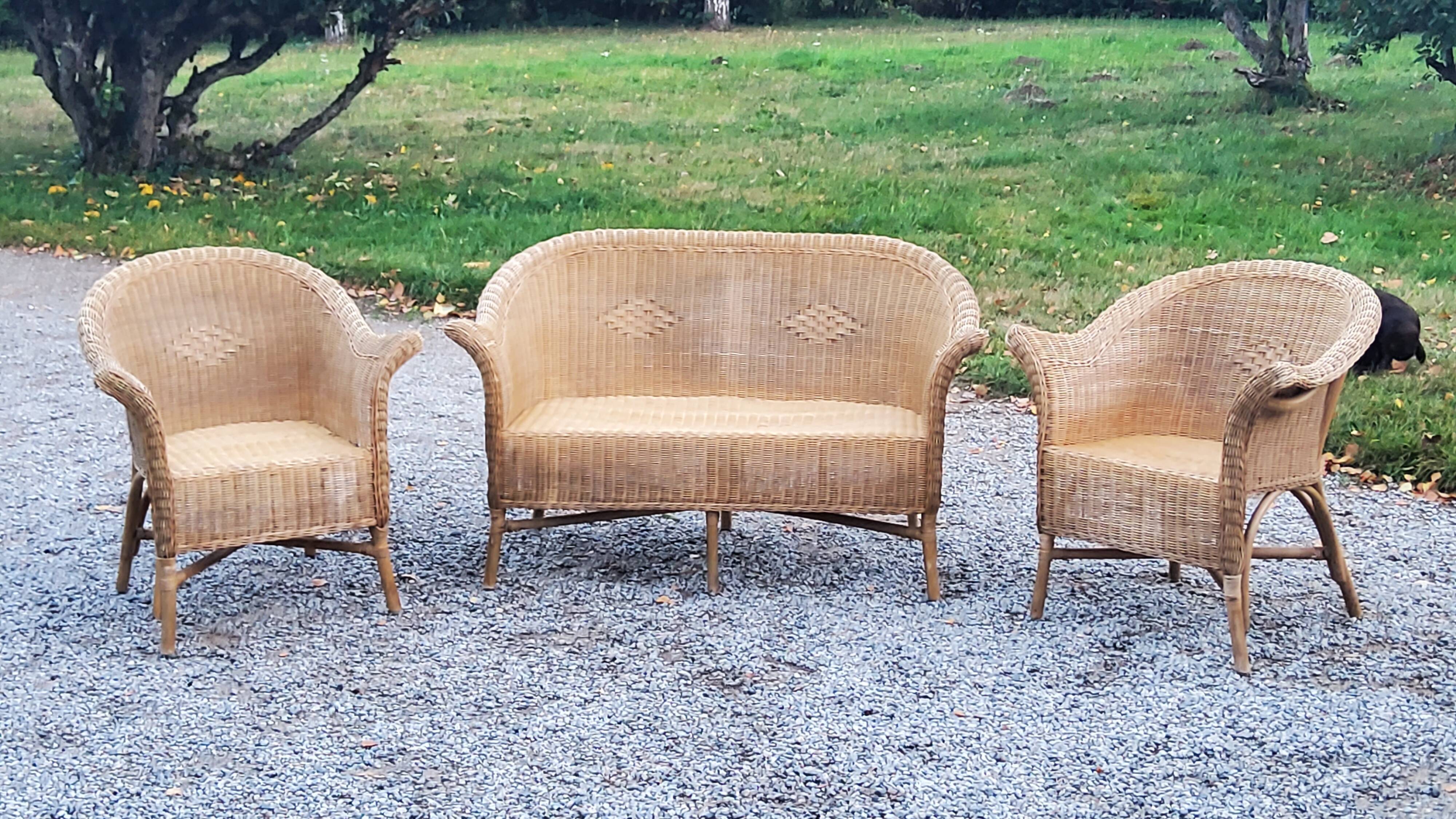 Pair of armchairs and bench in rattan and bamboo from the 60s/70s