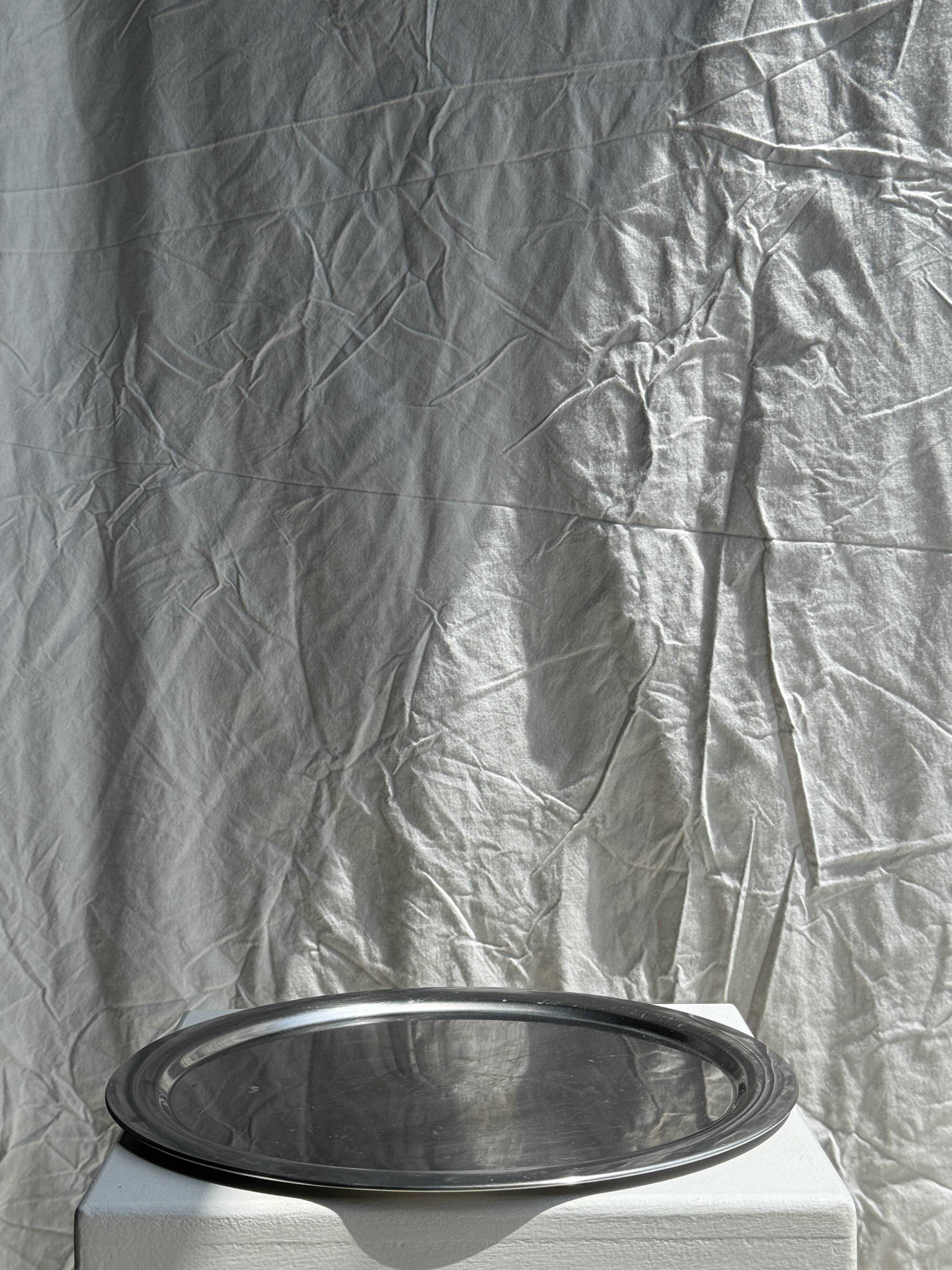 Avon Blason metal tray 1886 - 1976