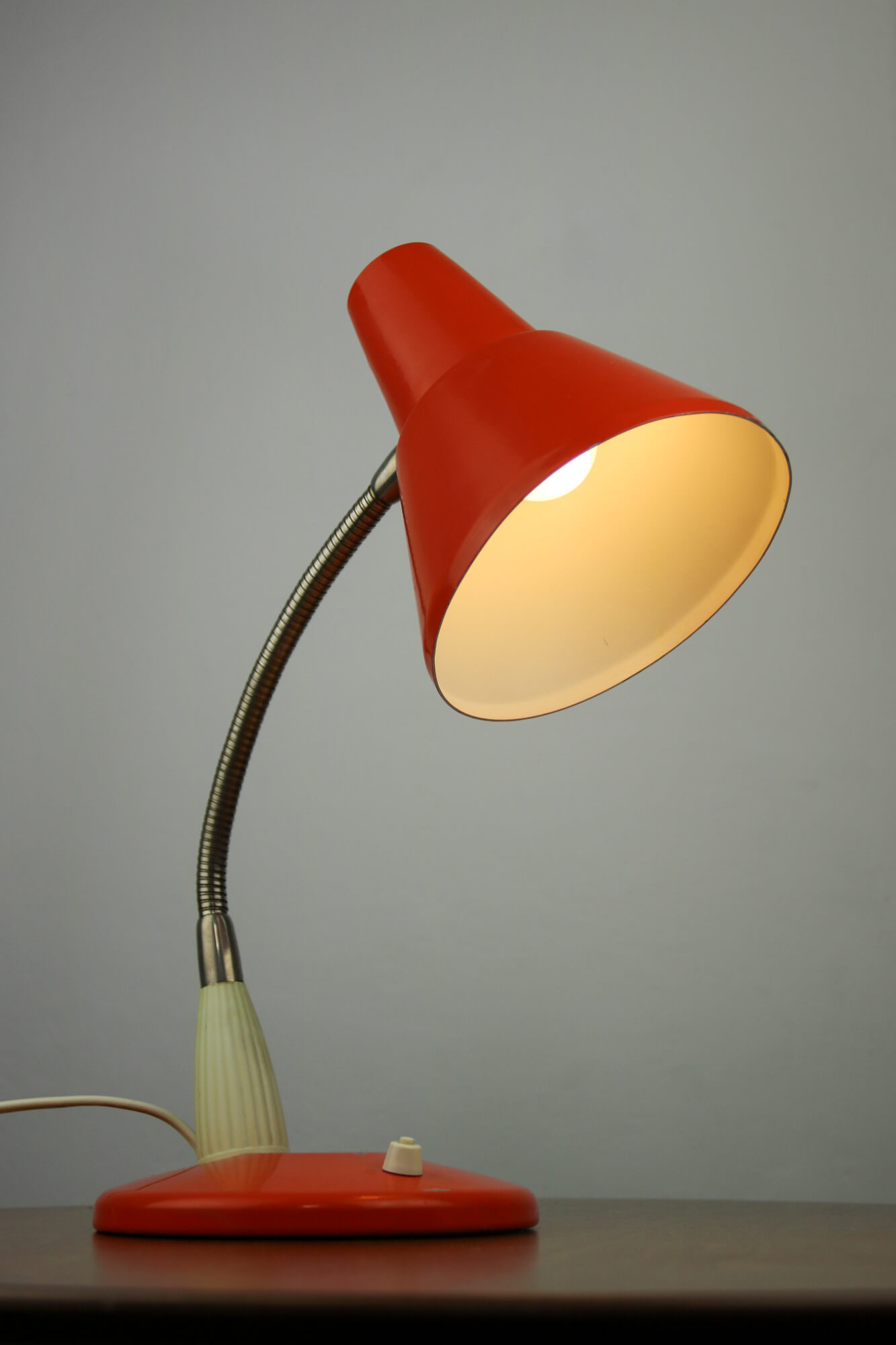 Adjustable Desk Lamp in Orange Painted Metal and Chrome-Plated Spiral Arm, 1970s