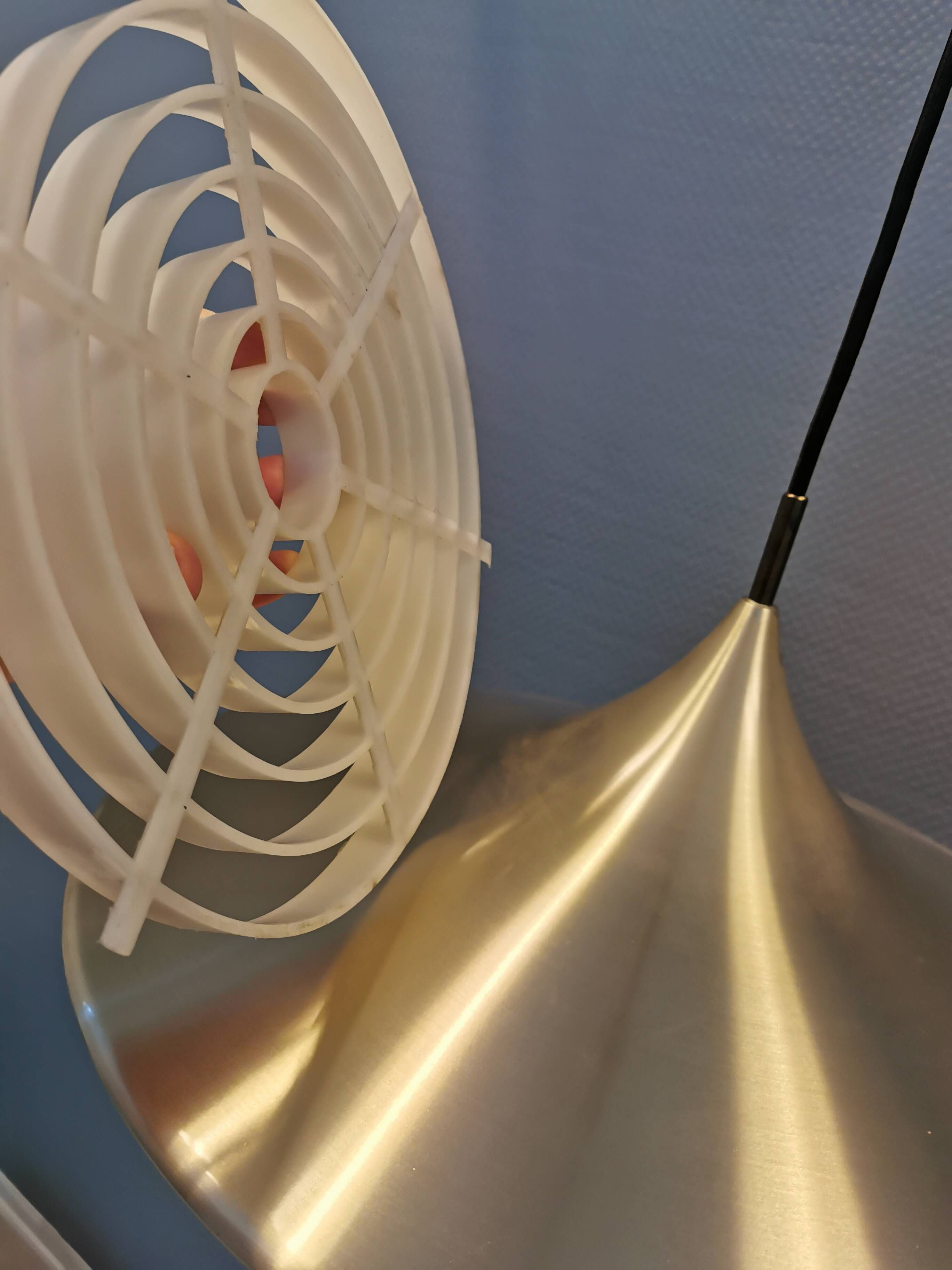 Minimalist and elegant gold coloured hanging lamp designed by Ejnar B. Mielby for Danish LYFA