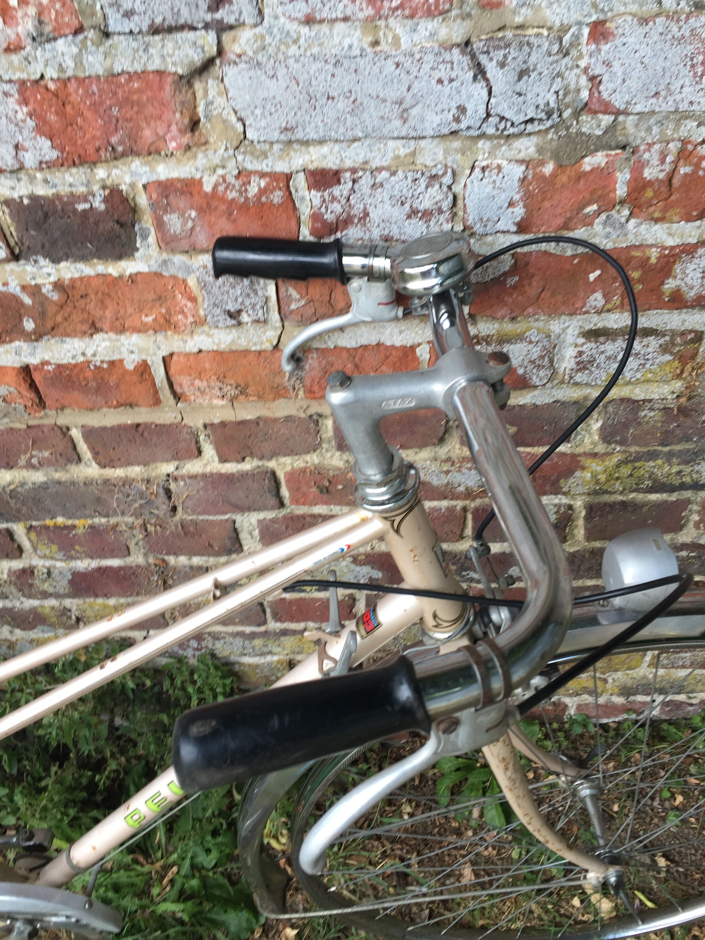 Vintage Peugeot 103 bike