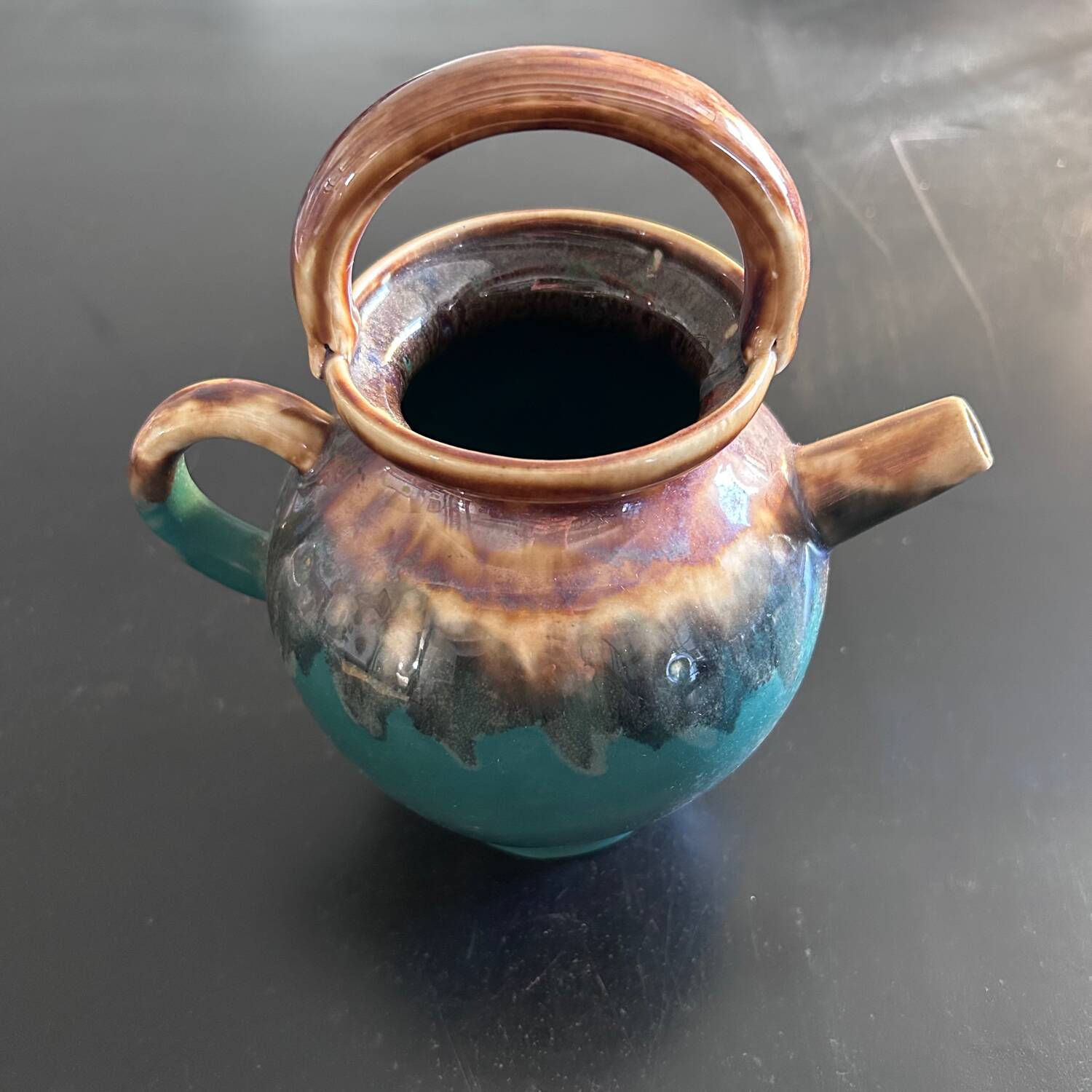 Green and ochre flamed goat