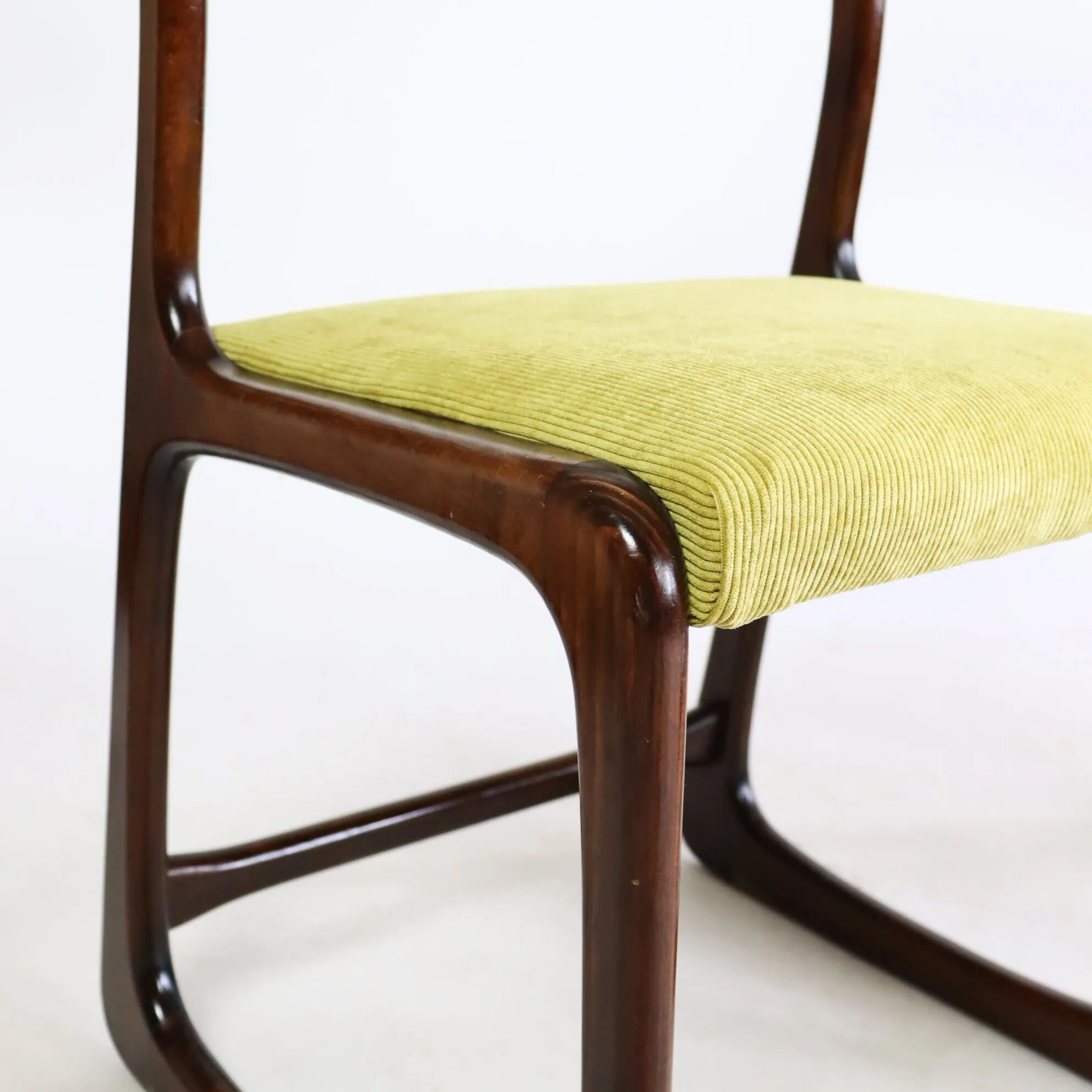 Paire de chaises « Traineau »
