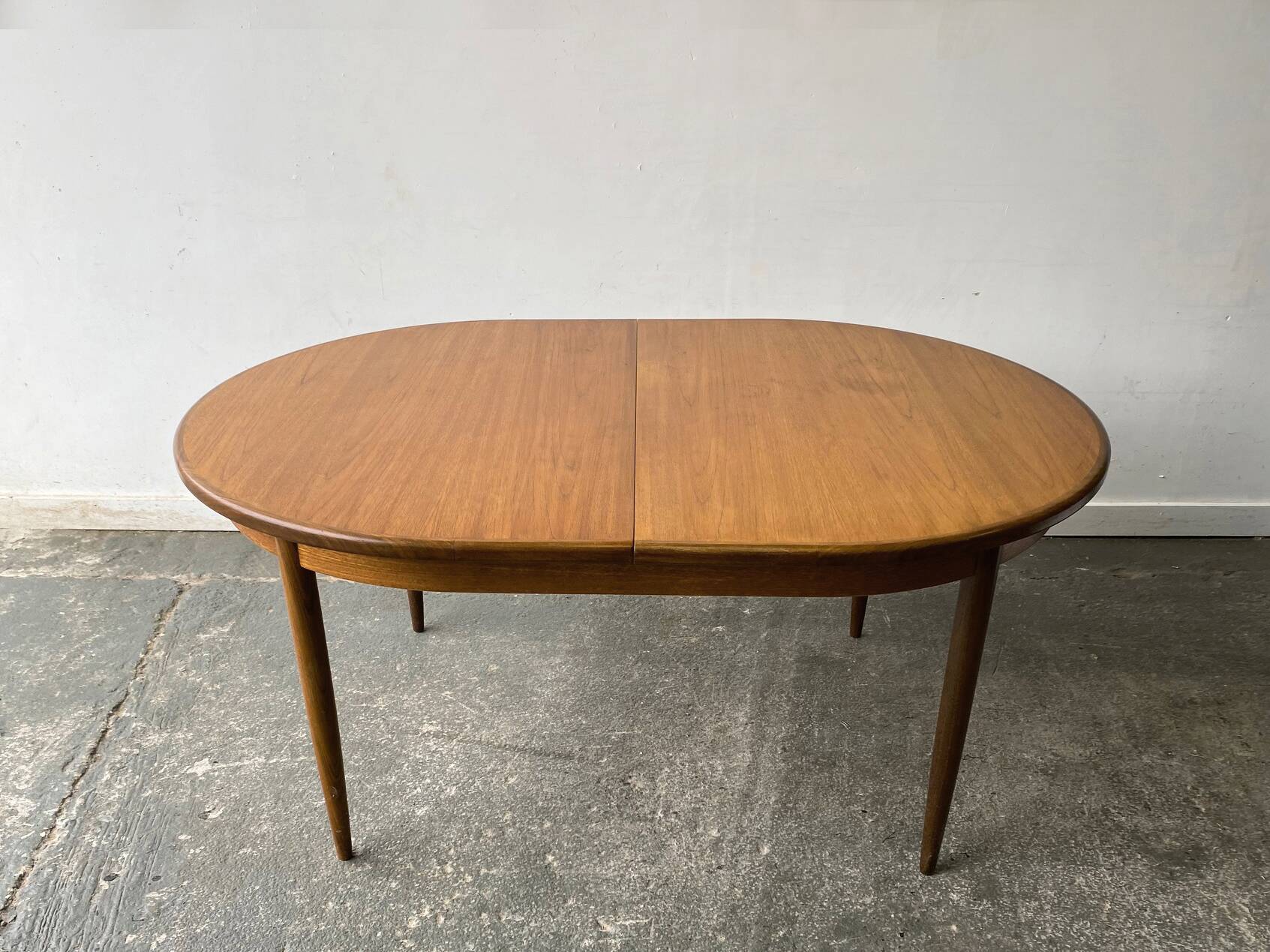 1960’s Mid-Century Modern extending G Plan ‘Fresco’ dining table by V B Wilkins