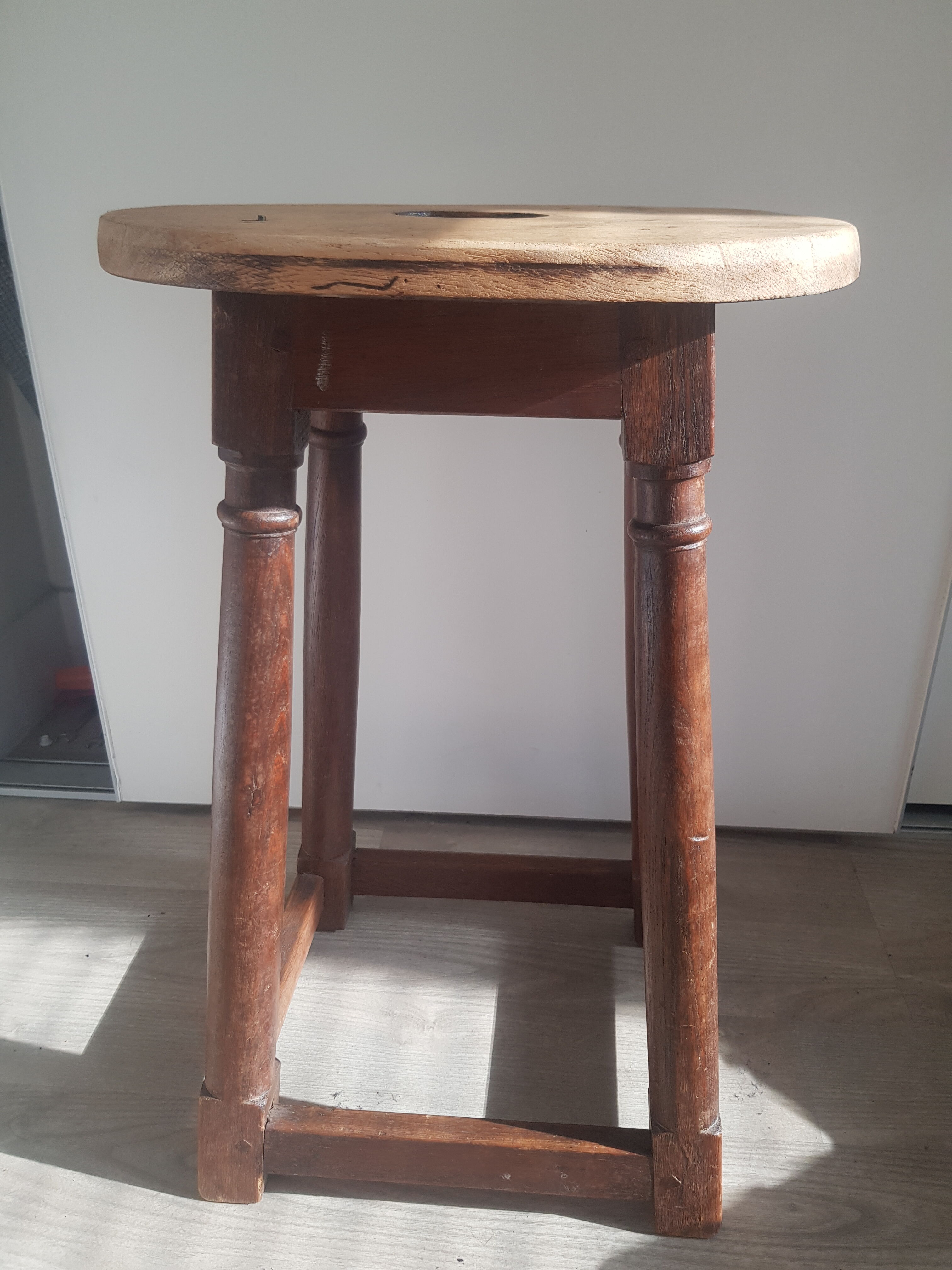 Ancient tabouret