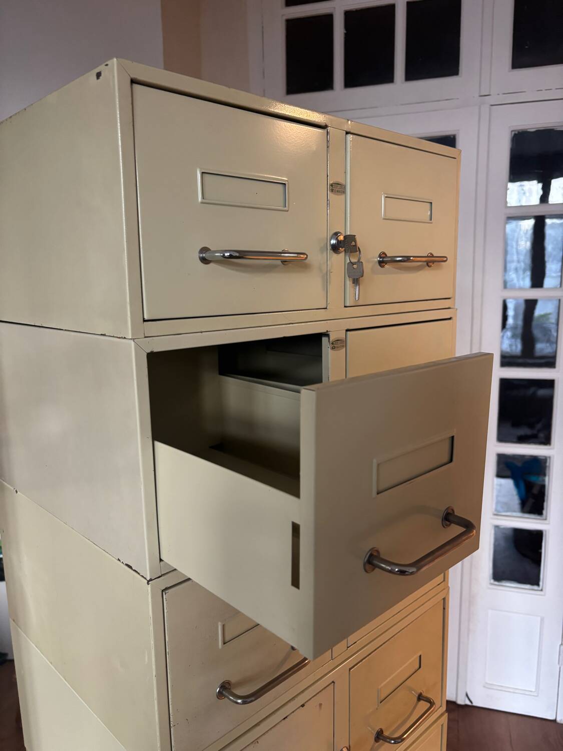 Modular industrial furniture