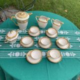 Coffee service consisting of 18 pieces, in white porcelain with gold decoration