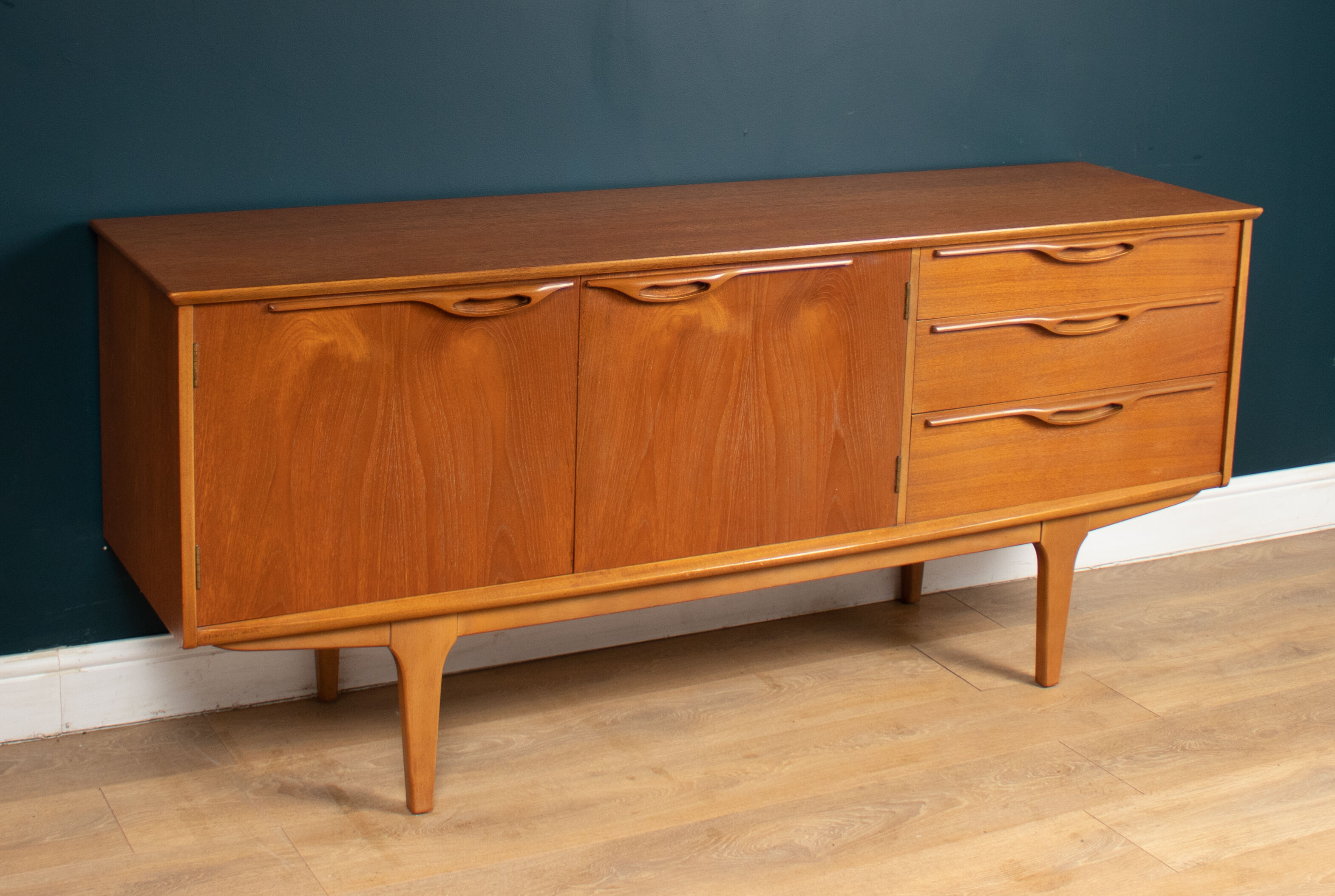 Retro Teak 1960s Mid Century Jentique Classic Short Sideboard