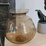 Round smoked glass vase with star pattern