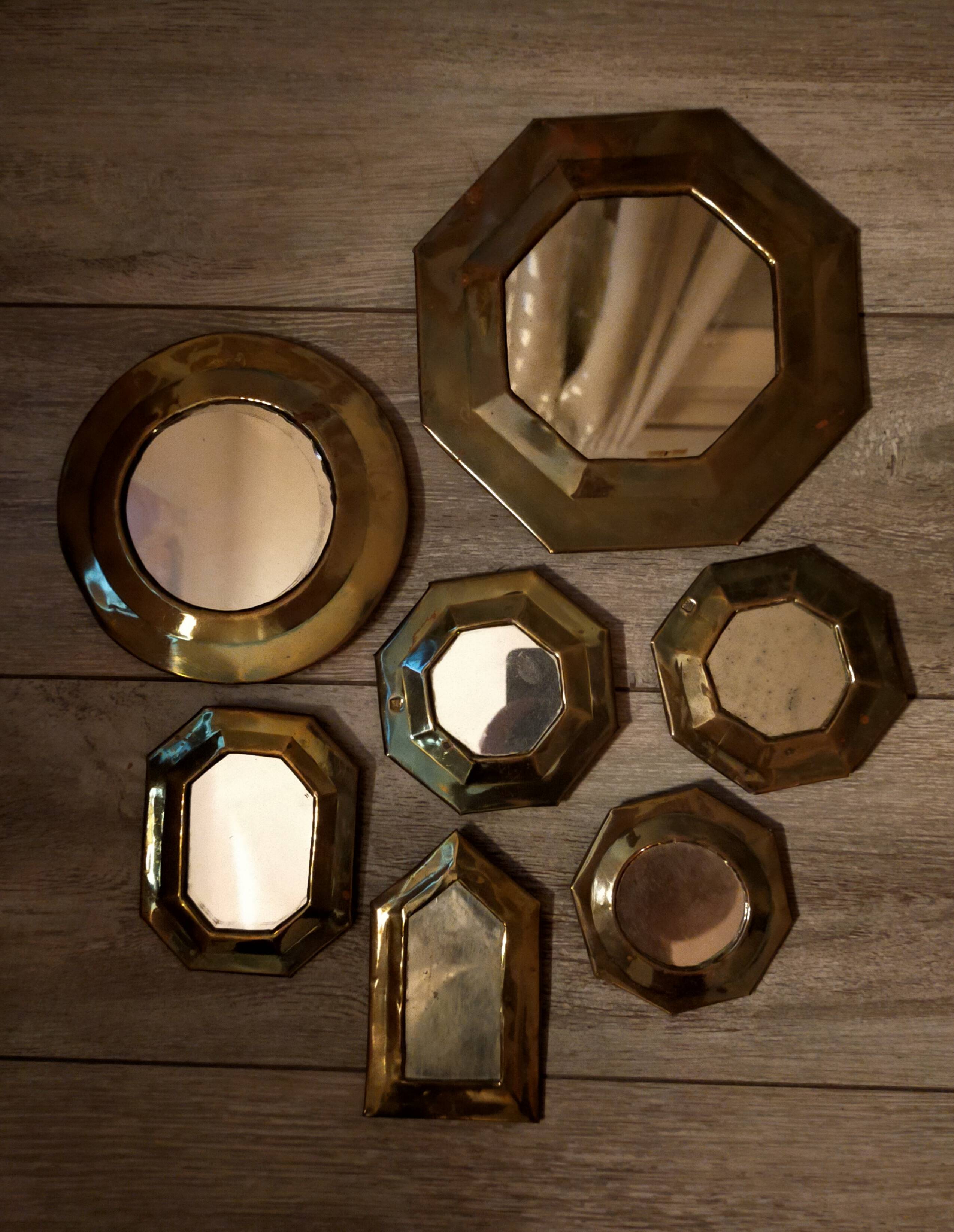 Set of 7 small vintage mirrors