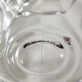 Paire de bougeoirs verre moulé, forme florale/godronnée, verrerie de portieux. années 50.