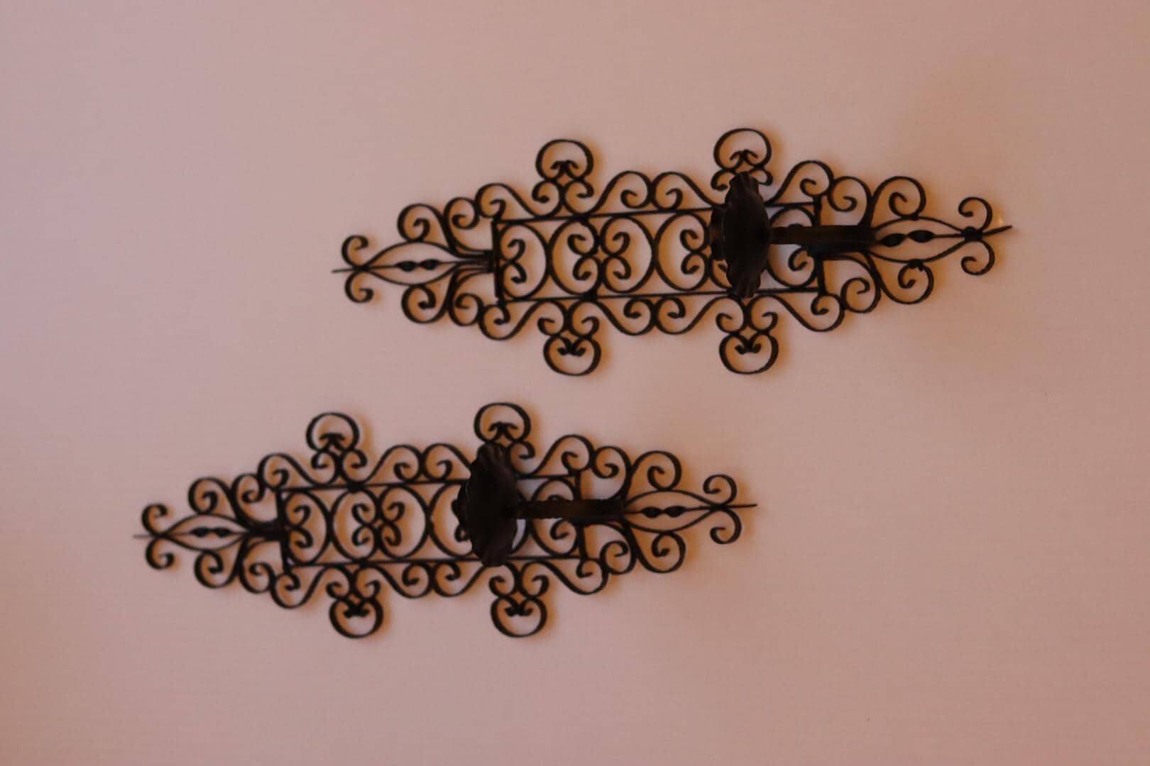 Paire de appliques en métal noir vintage