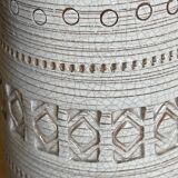 Cracked ceramic vase after Jean Besnard