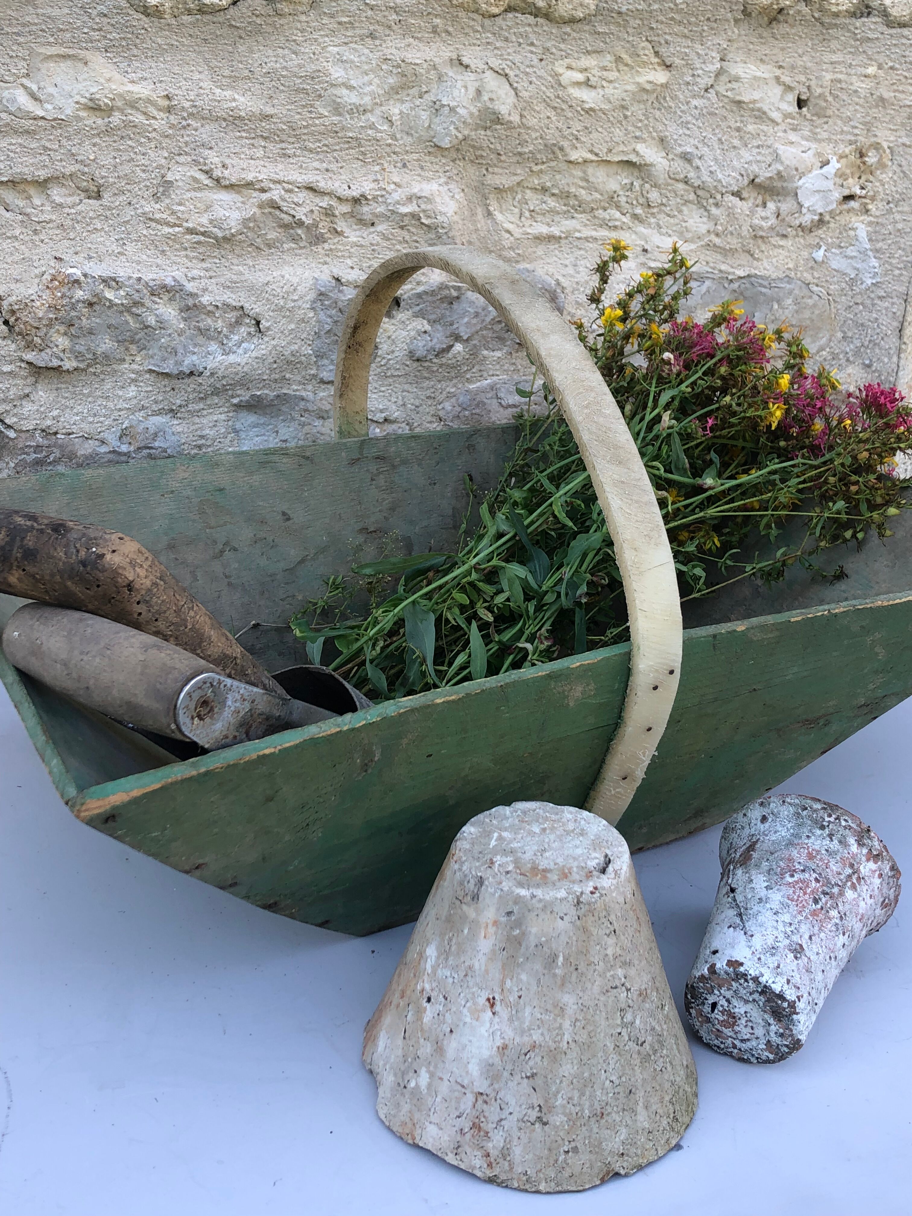 Garden basket, harvest basket
