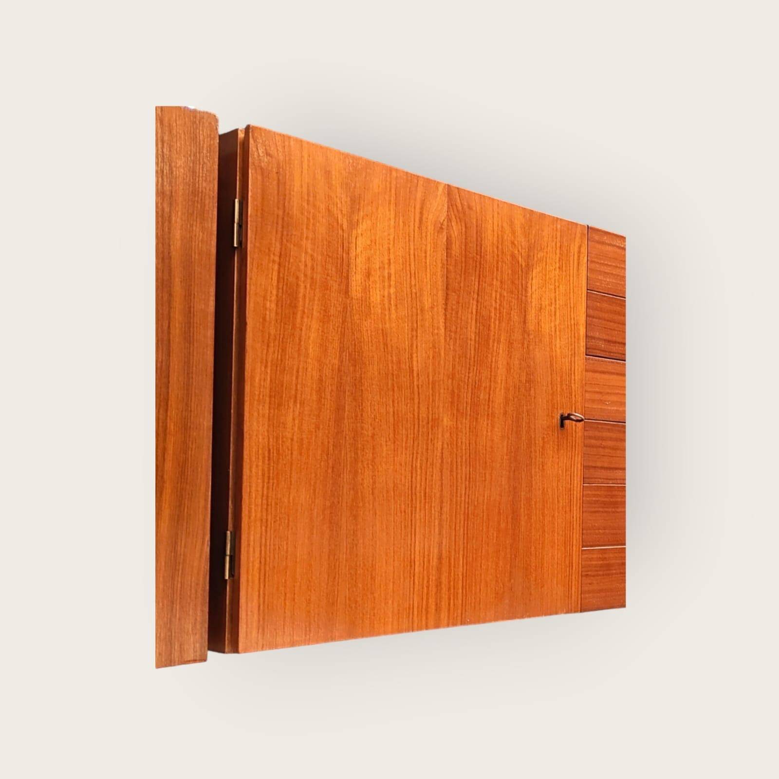 Système mural du milieu du siècle