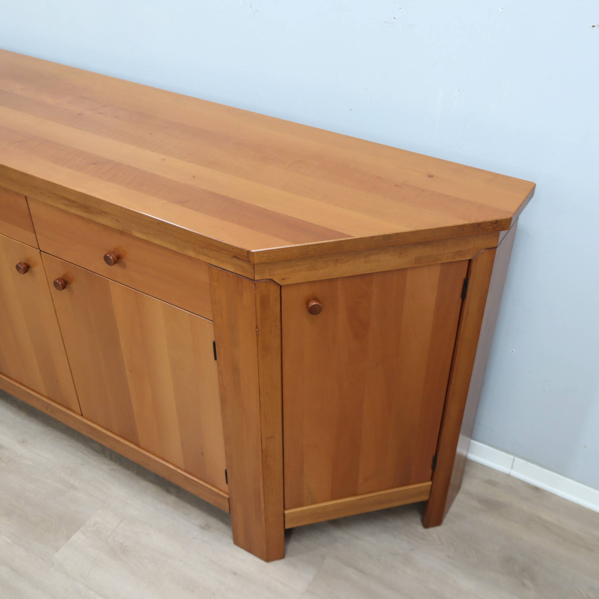 Vintage 1970s Italian solid maxxello walnut sideboard Scarpa, Michelucci st