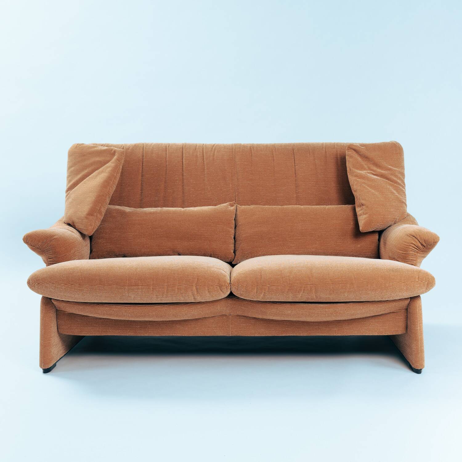 Cassina Portovenere Vico Magistretti wingback peach salmon sofa Maralunga