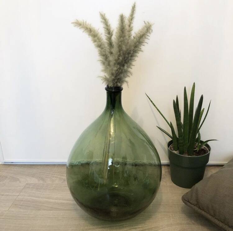 Dame Jeanne vintage green drop