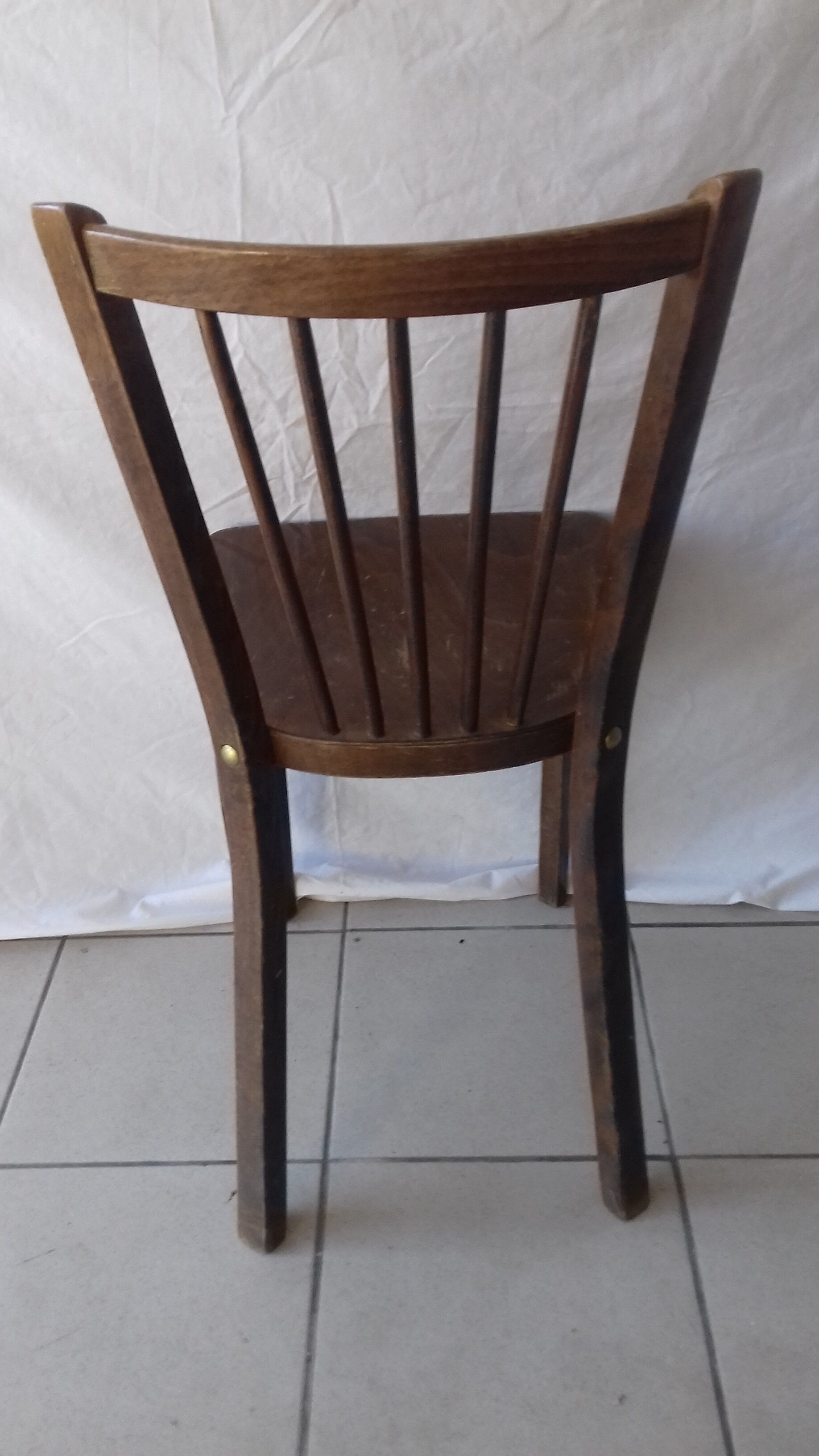 Lot de six chaises bistrot